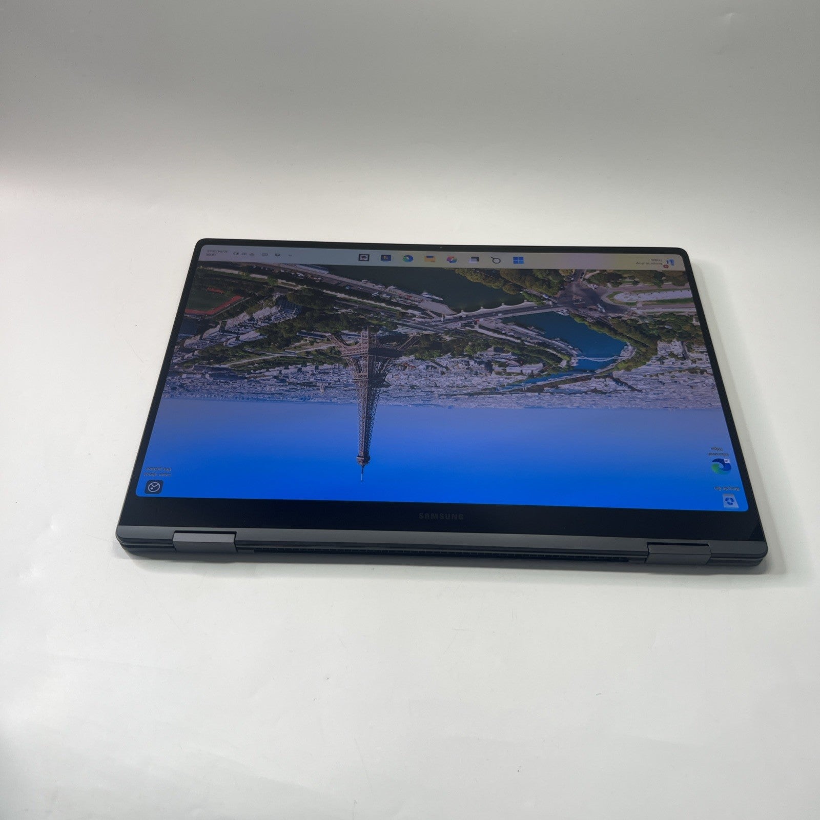 Samsung Galaxy Book3 PRO 360 Core i5-1340p 8GB RAM 256GB SSD AMOLED Touch Screen