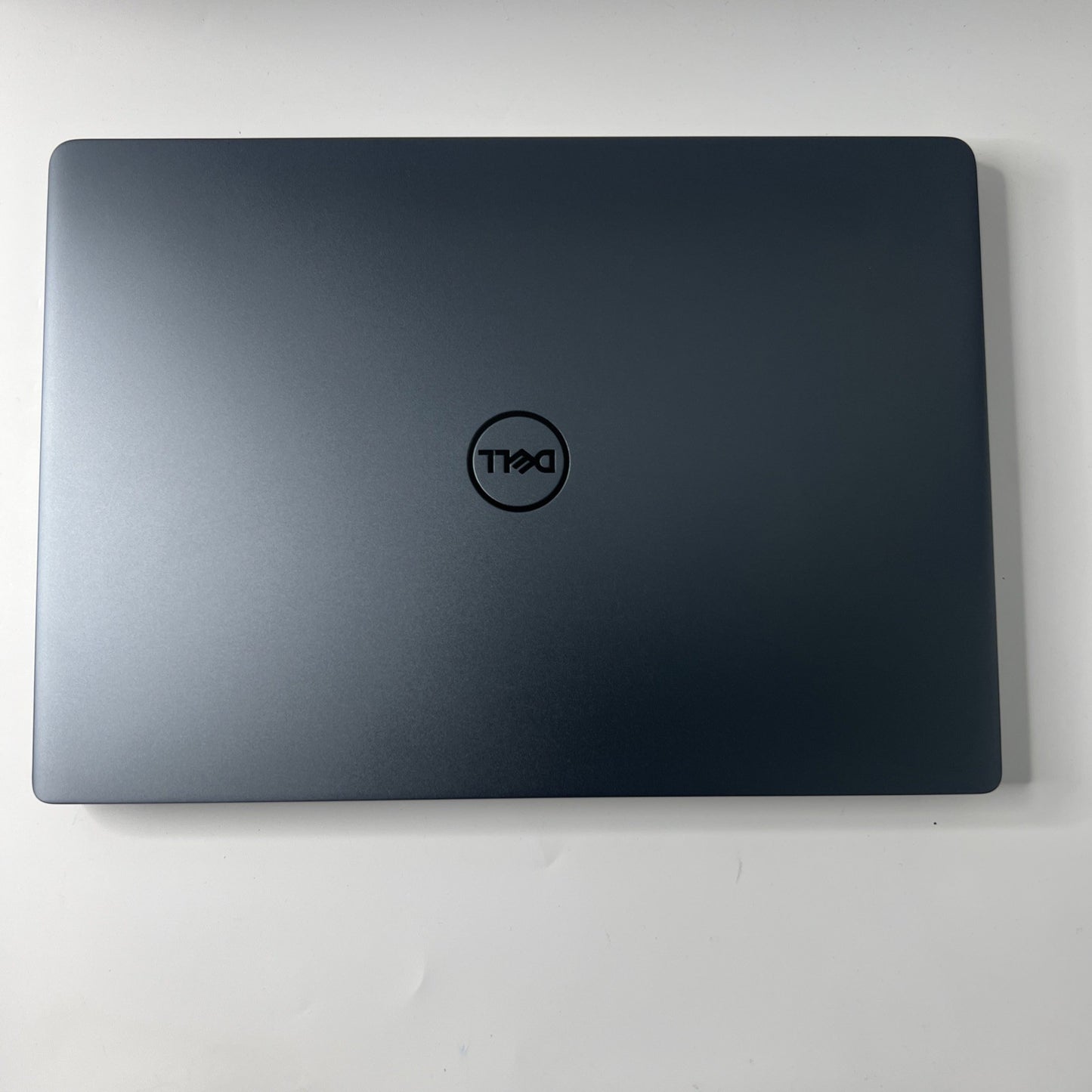 Dell Vostro 14 5481 Core i5-8265U 16GB Ram 256GB SSD FHD Windows 11 Pro Laptop