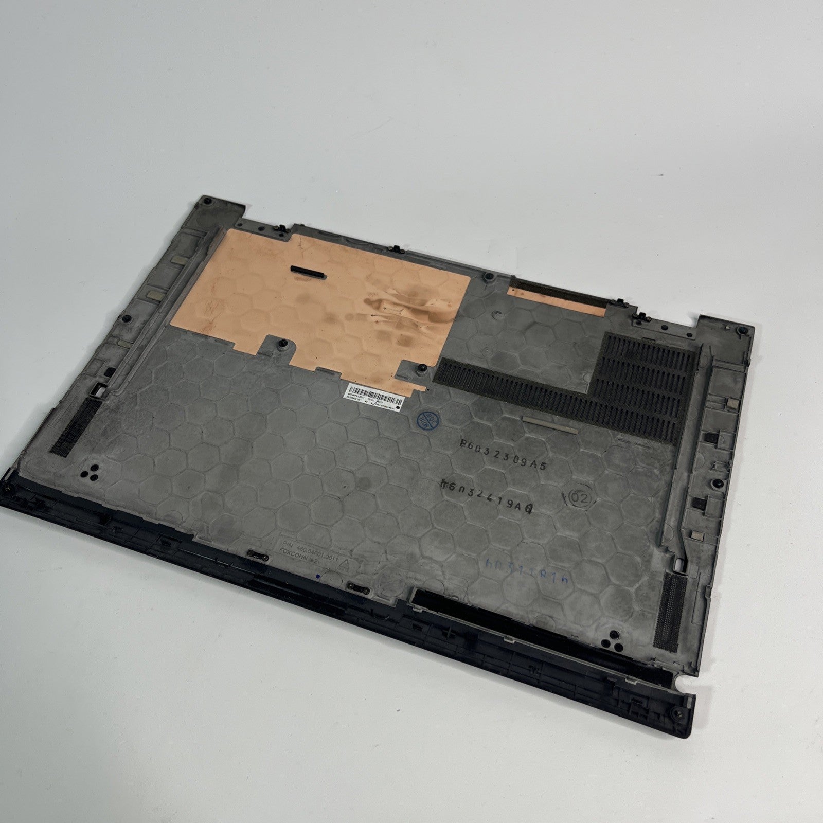 Genuine Lenovo ThinkPad X1 Yoga Gen 1 Bottom Base  Chassis Cover 01AW995 Grade C