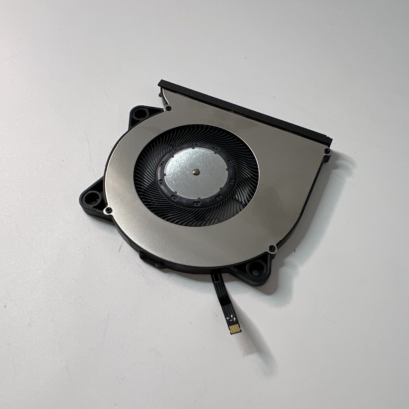 Samsung Galaxy Book3 360 NP960XFG CPU Cooling Fan BA31-00213A