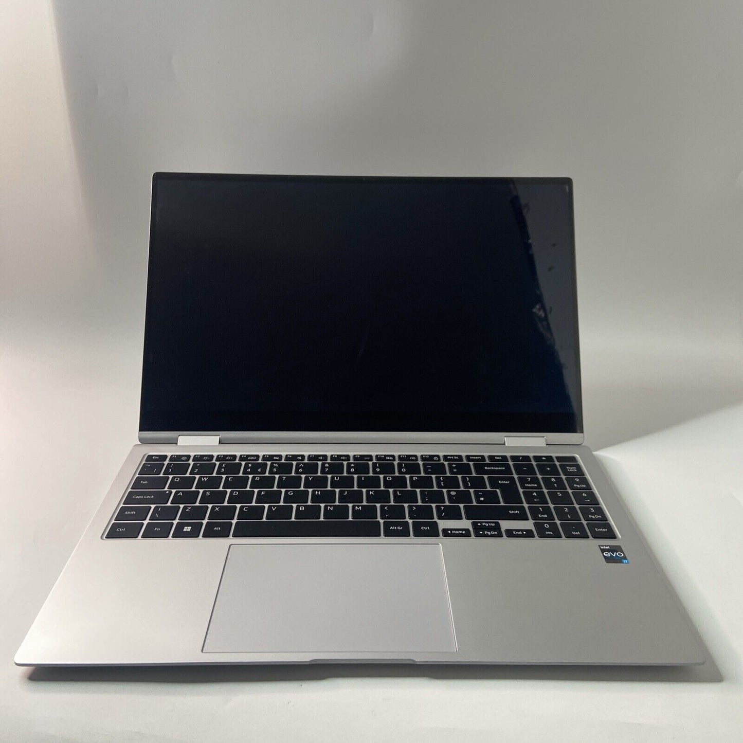 Samsung Galaxy Book2 Pro 360 15.6" Intel Core i7- 1260P 256GB SSD 16GB RAM