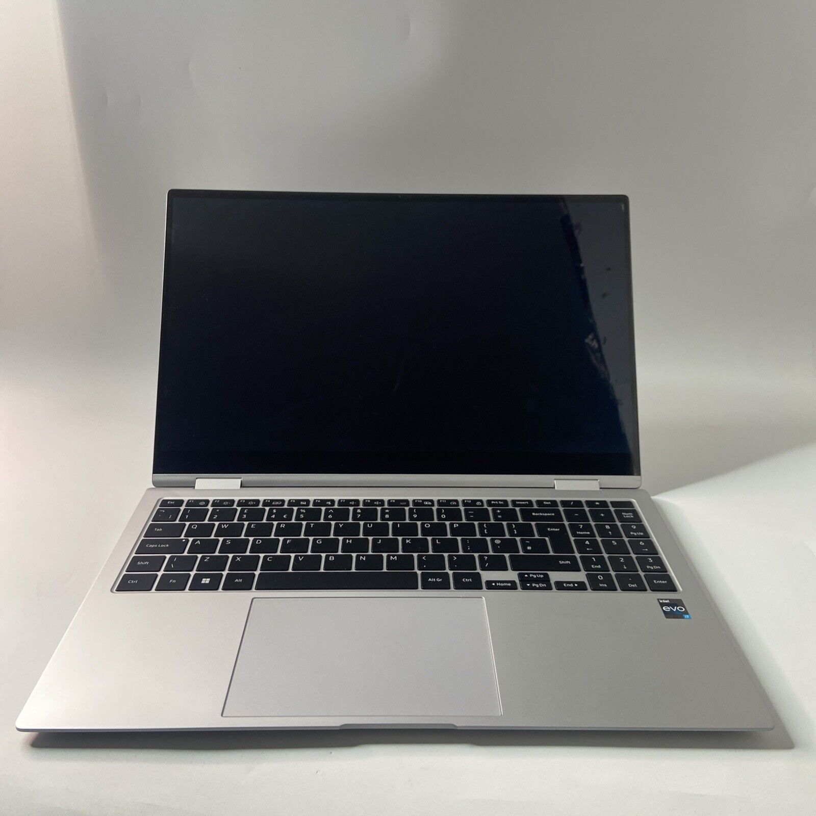 Samsung Galaxy Book2 Pro 360 15.6" Intel Core i7- 1260P 256GB SSD 16GB RAM