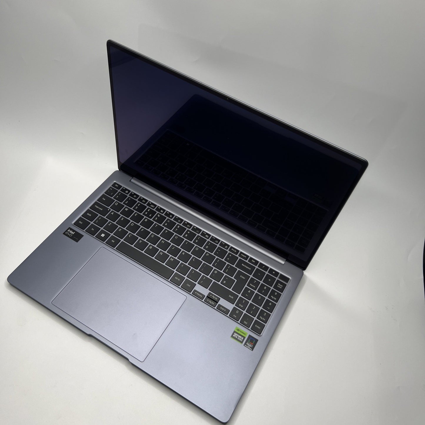 SAMSUNG Galaxy Book4 pro 16" Intel Core Ultra 7 1TB SSD 16GB AMOLED RTX 4050
