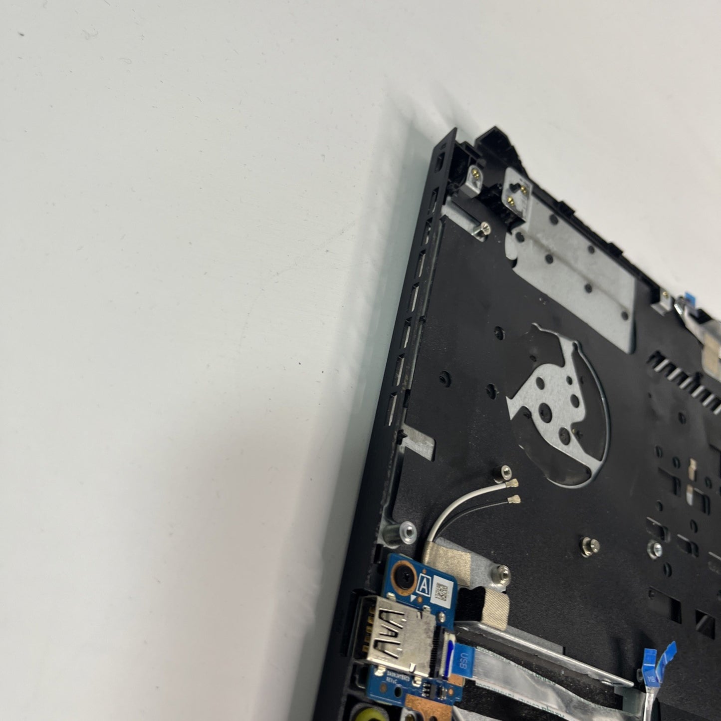 Genuine ASUS TUF Gaming FX506HM-HN014T Palmrest & Speakers USB Board 33NJFTAJN20