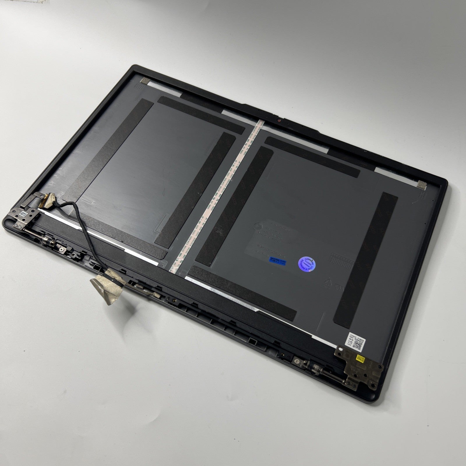 Lenovo Ideapad Slim 3 15IAH8 Screen Top Lid Cover Grey Bezel Cable