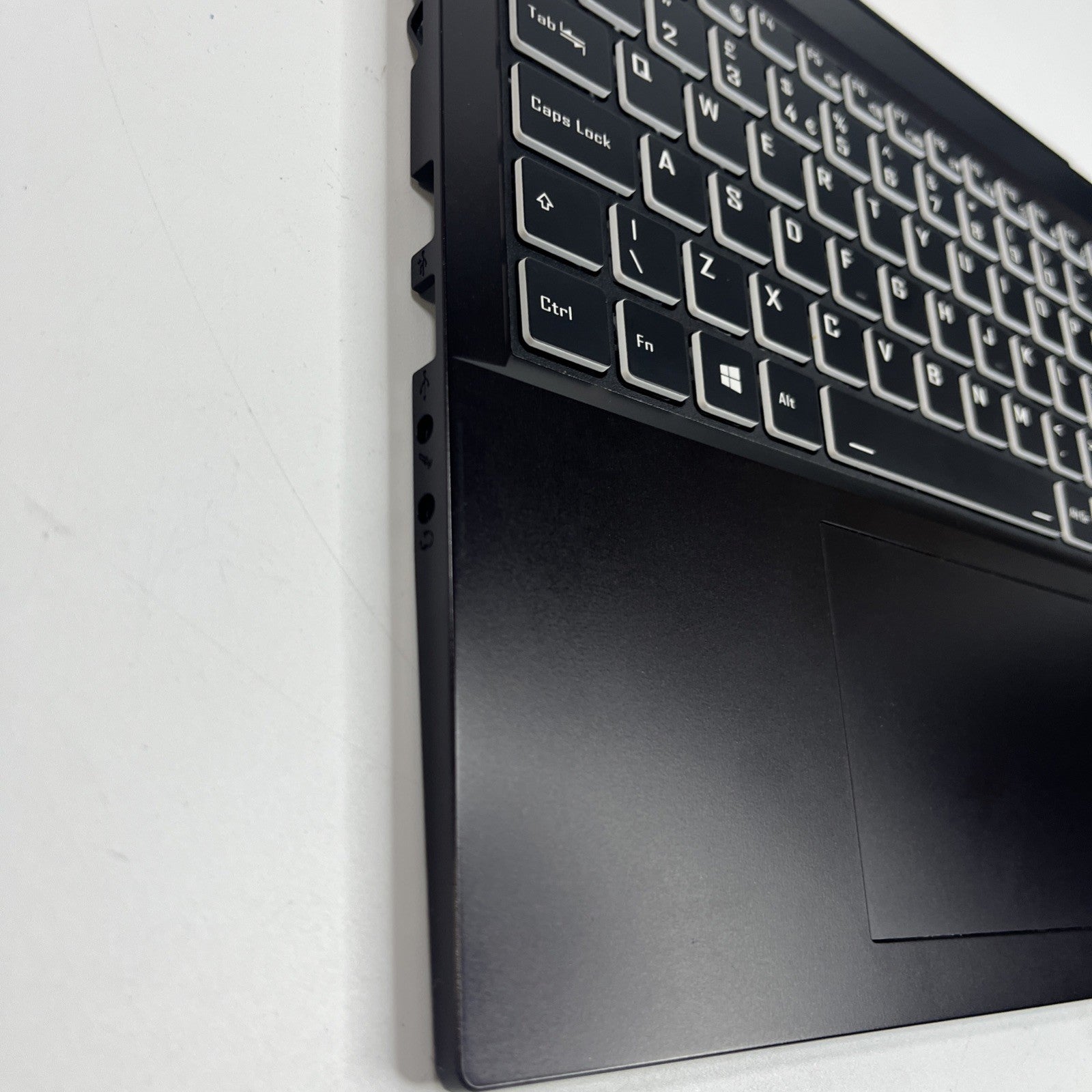 Genuine Black Medion Erazer E10 Palmrest ,keyboard, Speakers & Touchpad, NP502