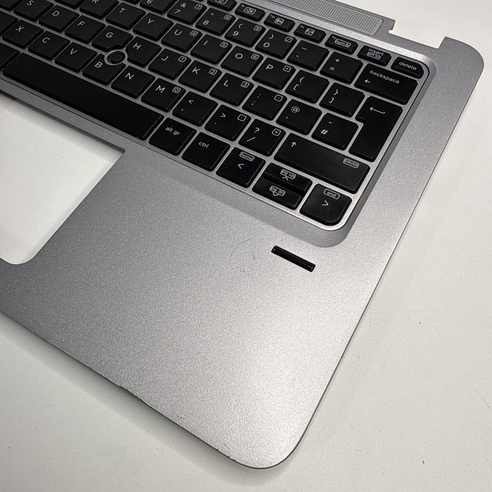 Genuine HP EliteBook 820 G3 Palmrest UK Keyboard 821692-001 Silver