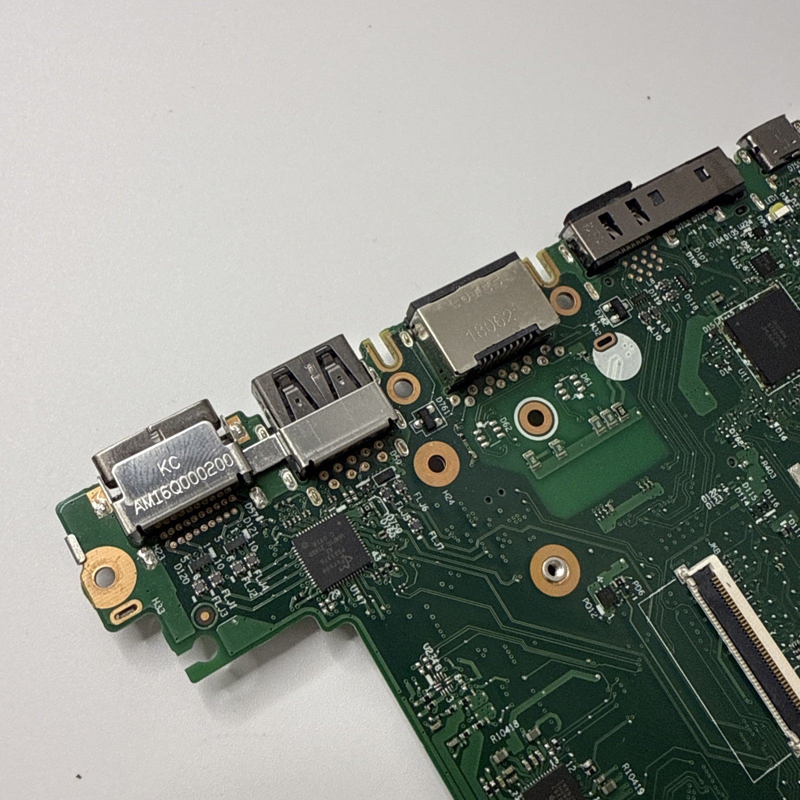 Lenovo ThinkPad T480s Core  i5-8250U 1.60GHz 8GB Motherboard NM-B471 (FOR PARTS)