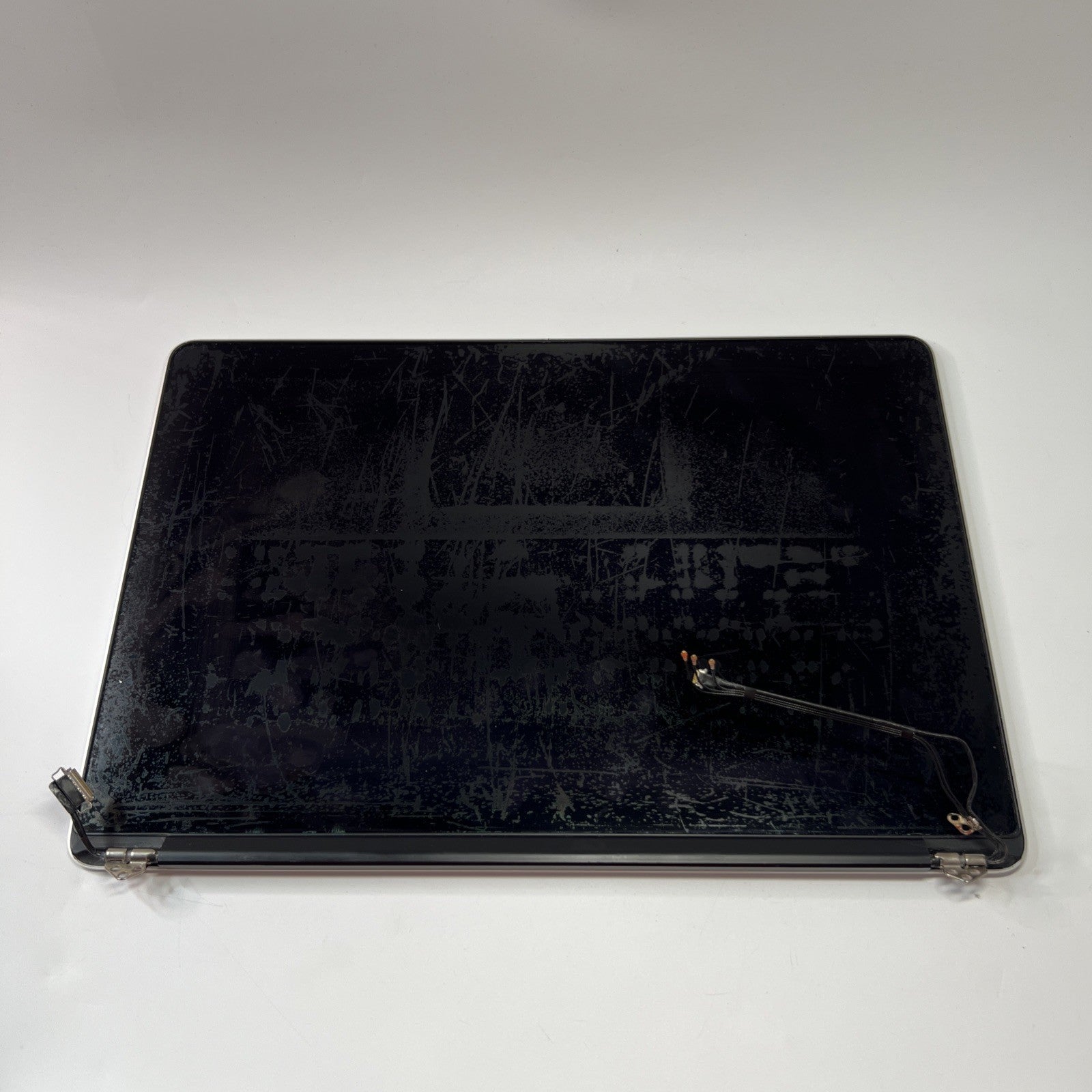 MacBook Pro A1398 15” Screen Assembly Mid 2015 (Poor Antiglare Coating)