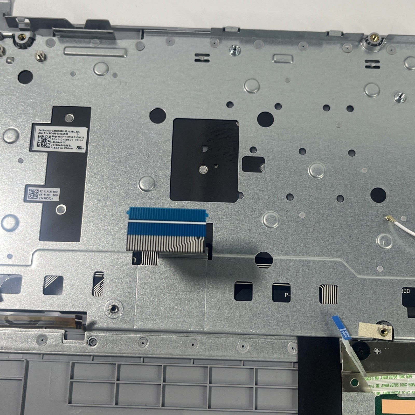 Genuine Silver Asus Vivobook 15 X1504ZA Palmrest, Keyboard& Speaker 13N1-GVM0401