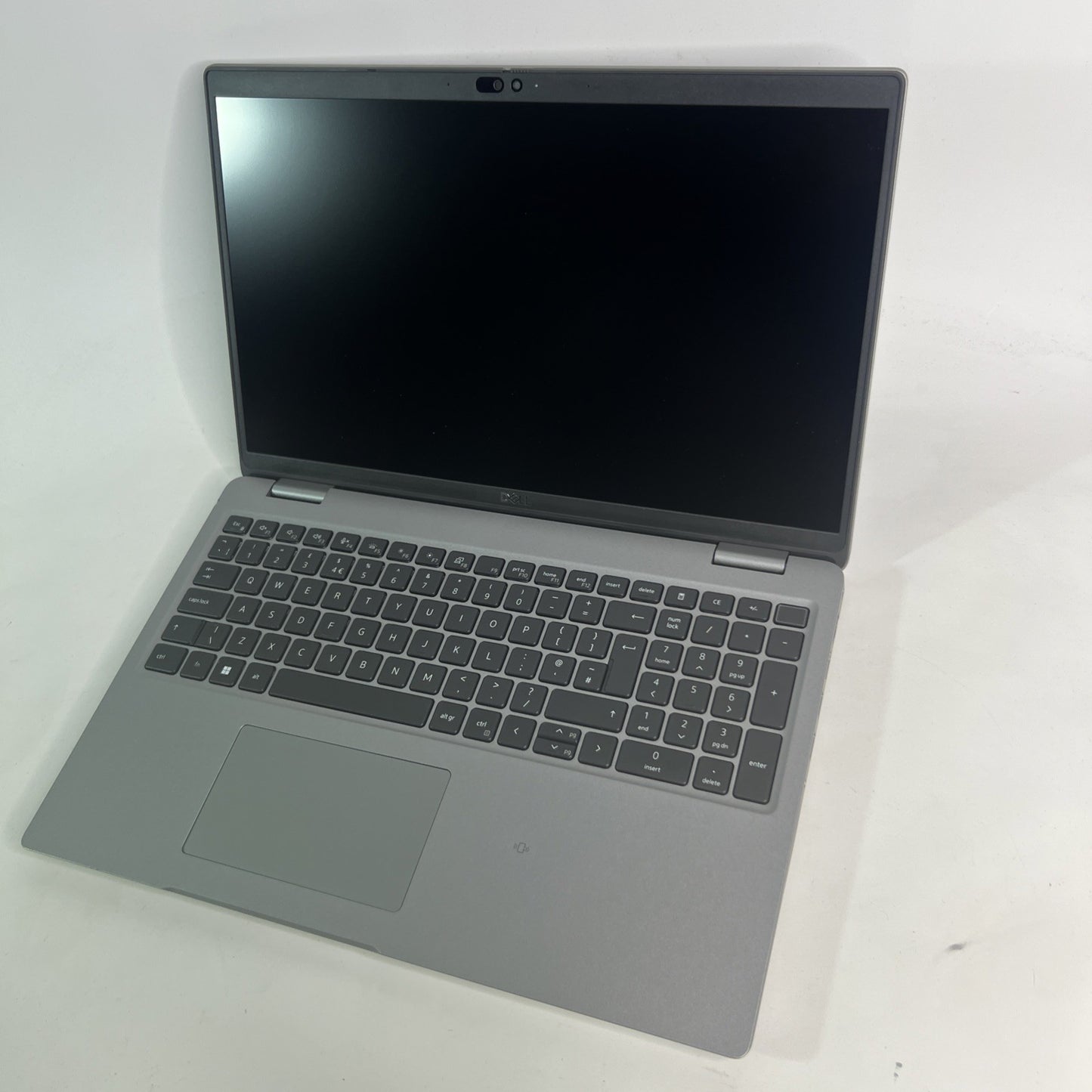 Dell Latitude 5540 Intel Core i7-1365U 16GB RAM 2TB SSD Windows 11 15.6” Laptop