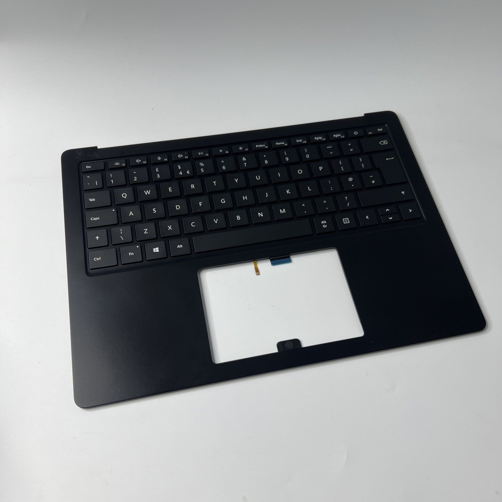 Microsoft Surface 3 1868 Palmrest Assembly UK Keyboard Black M1114262-001