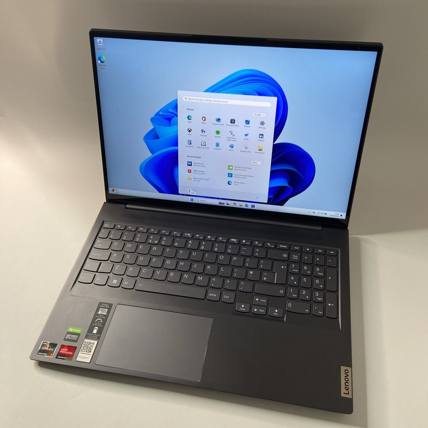 Lenovo Yoga Slim 7 Pro 16ARH7 AMD Ryzen 7 6800HS 16GB RAM 256GB SSD  RTX 3050