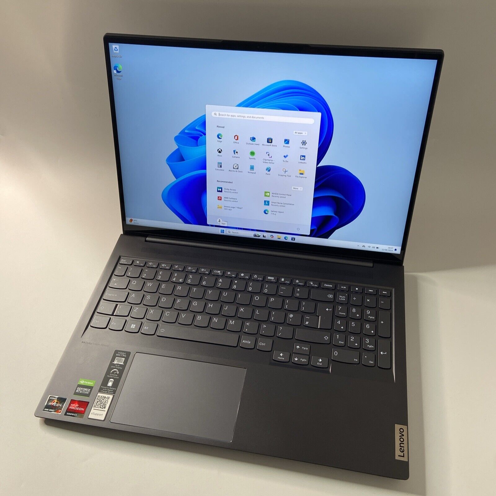 Lenovo Yoga Slim 7 Pro 16ARH7 AMD Ryzen 7 6800HS 16GB RAM 256GB SSD  RTX 3050