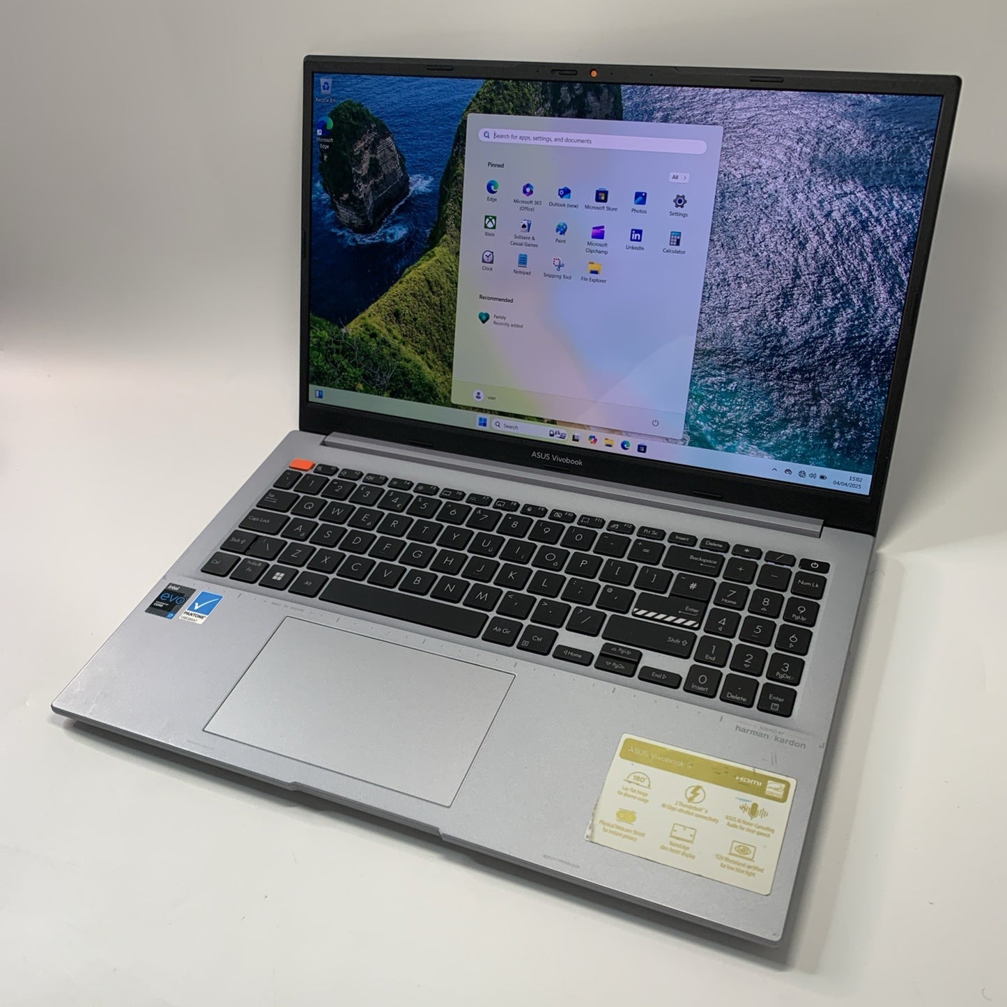 ASUS Vivobook S15 K3502ZA 15.6 OLED Laptop Intel i7-12700H 16GB RAM 256GB SSD