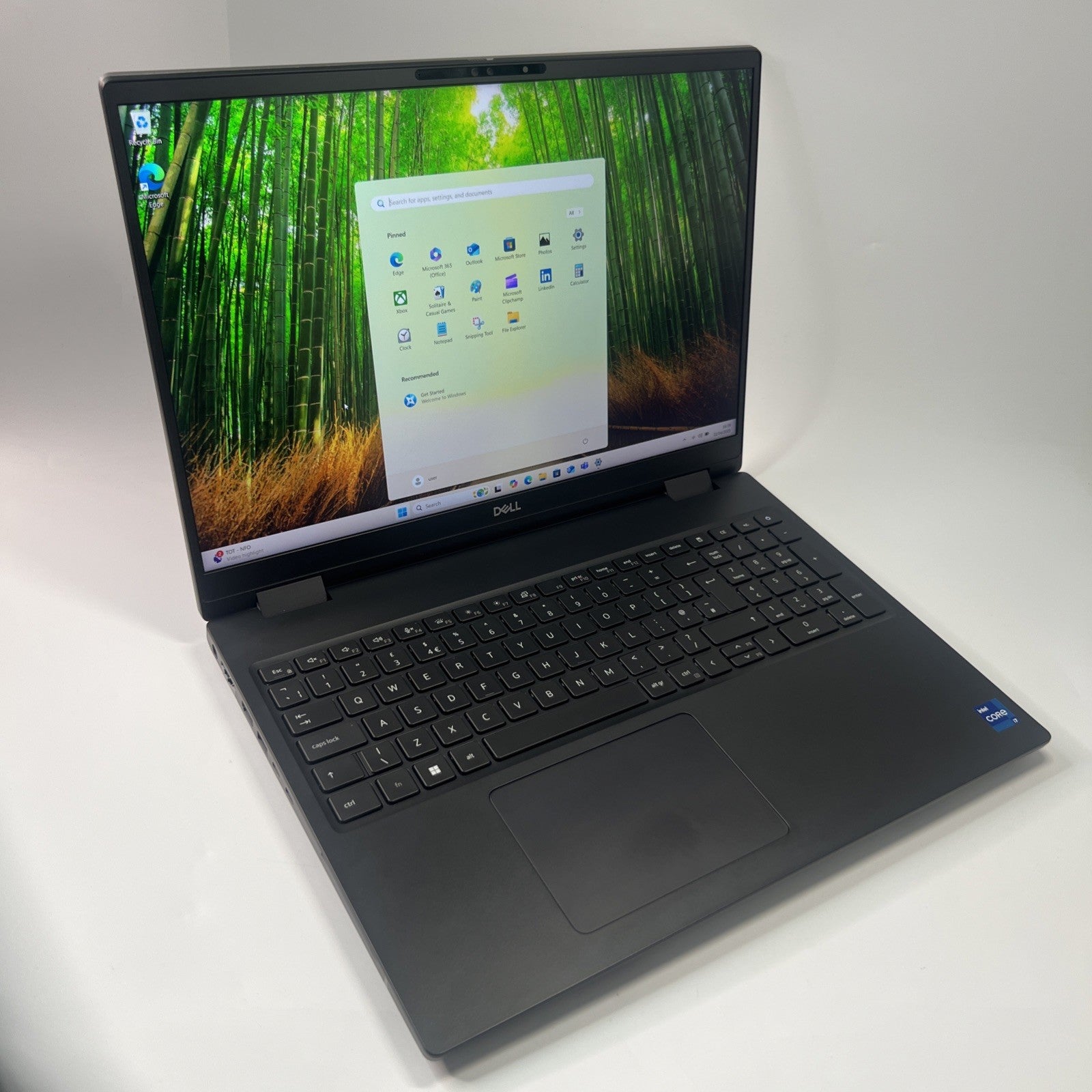 Dell Precision 7670 Mobile Workstation i7-12850HX 16GB RAM 512GB SSD RTX A2000