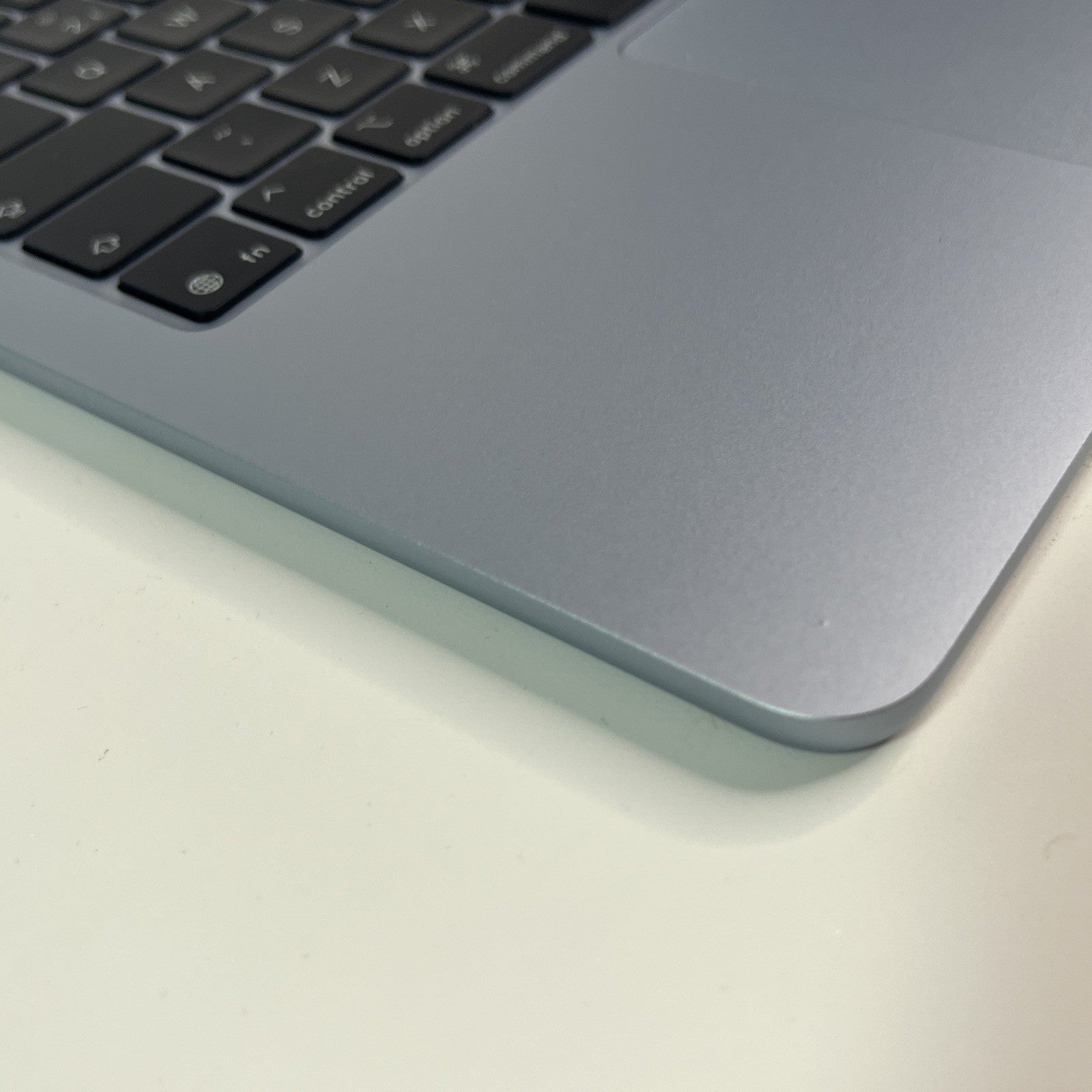 Genuine Apple MacBook Air 13" M4 A3240 Complete Palmrest  Cover  Blue 2025