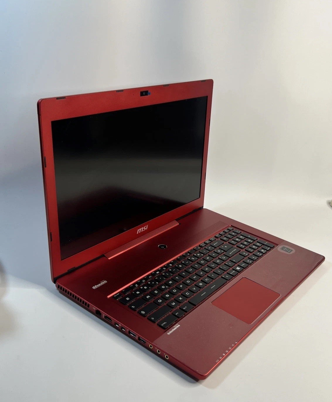 MSI GS70 Stealth Intel Core i7-4720HQ 16GB 256GB SSD 17.3 inch GTX 765M Win 10
