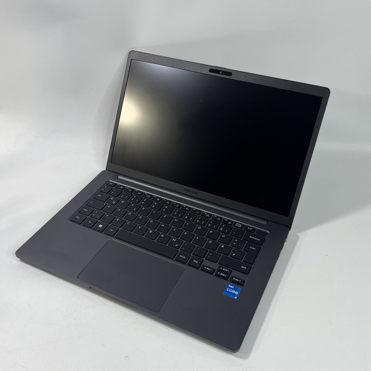 SAMSUNG Galaxy Book2 14” i5-12th GEN 8GB RAM 256GB NVME SSD battery100%. Grade A