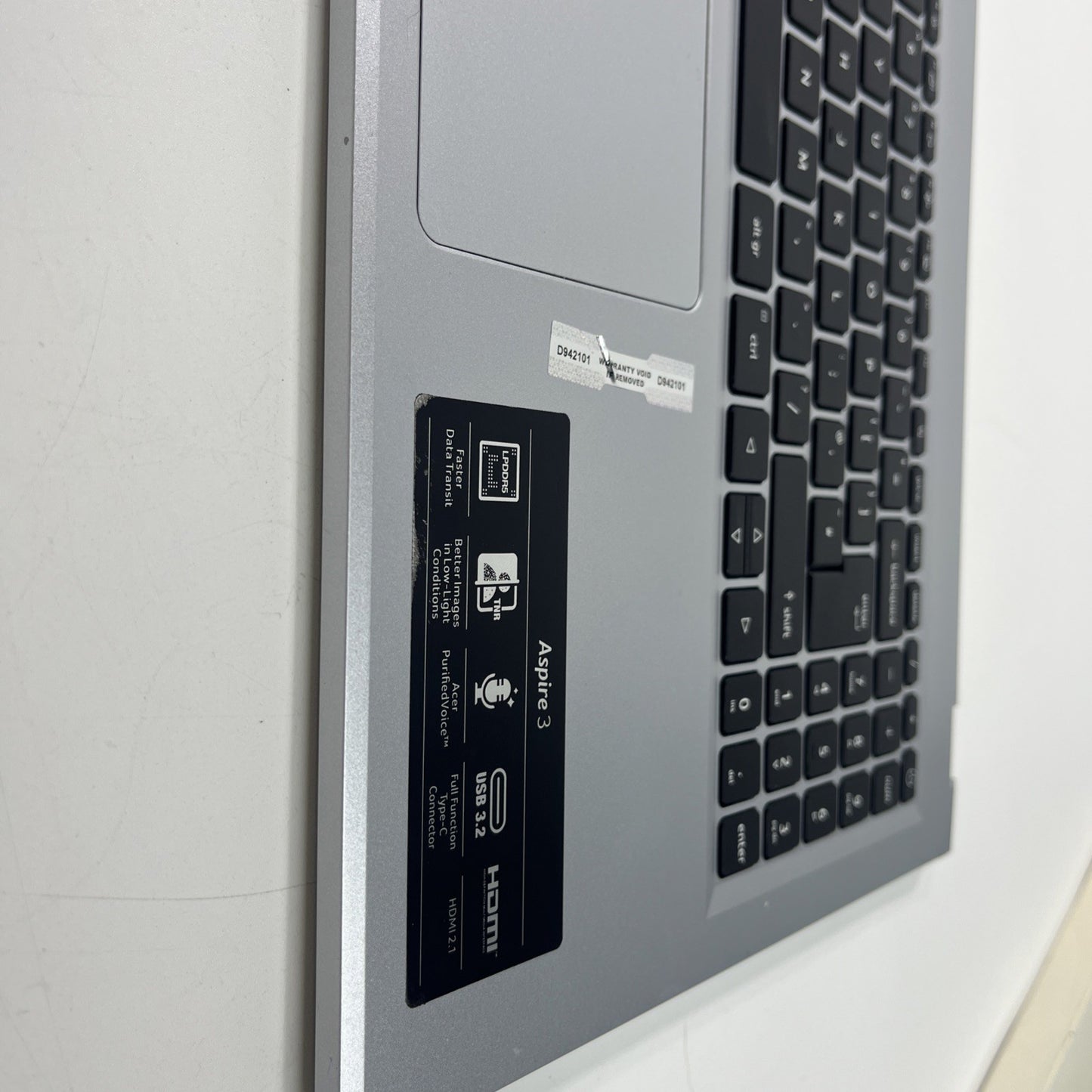 Sliver Acer Aspire 3 A315-24P Palmrest Cover UK Keyboard & Touchpad. Bit Cracked