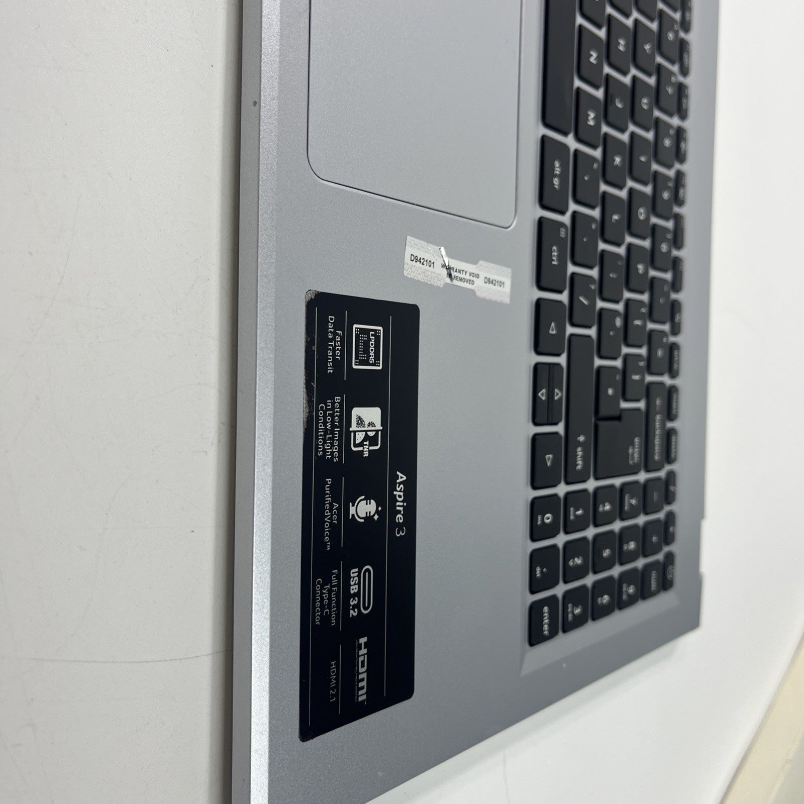 Sliver Acer Aspire 3 A315-24P Palmrest Cover UK Keyboard & Touchpad. Bit Cracked
