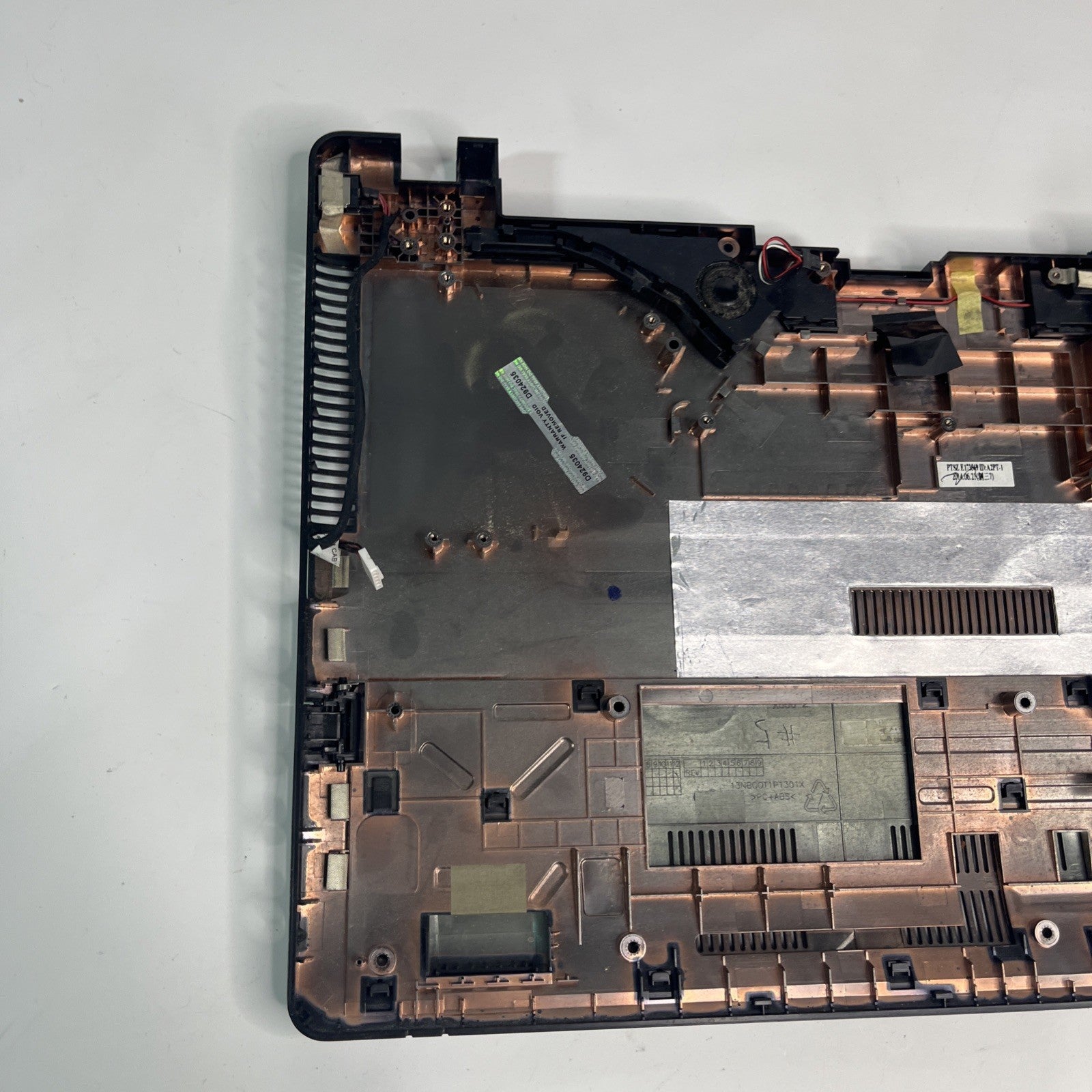 Genuine Black Asus P550L Bottom-base Cover, Speakers & Usb Board 13N0-PEA1511