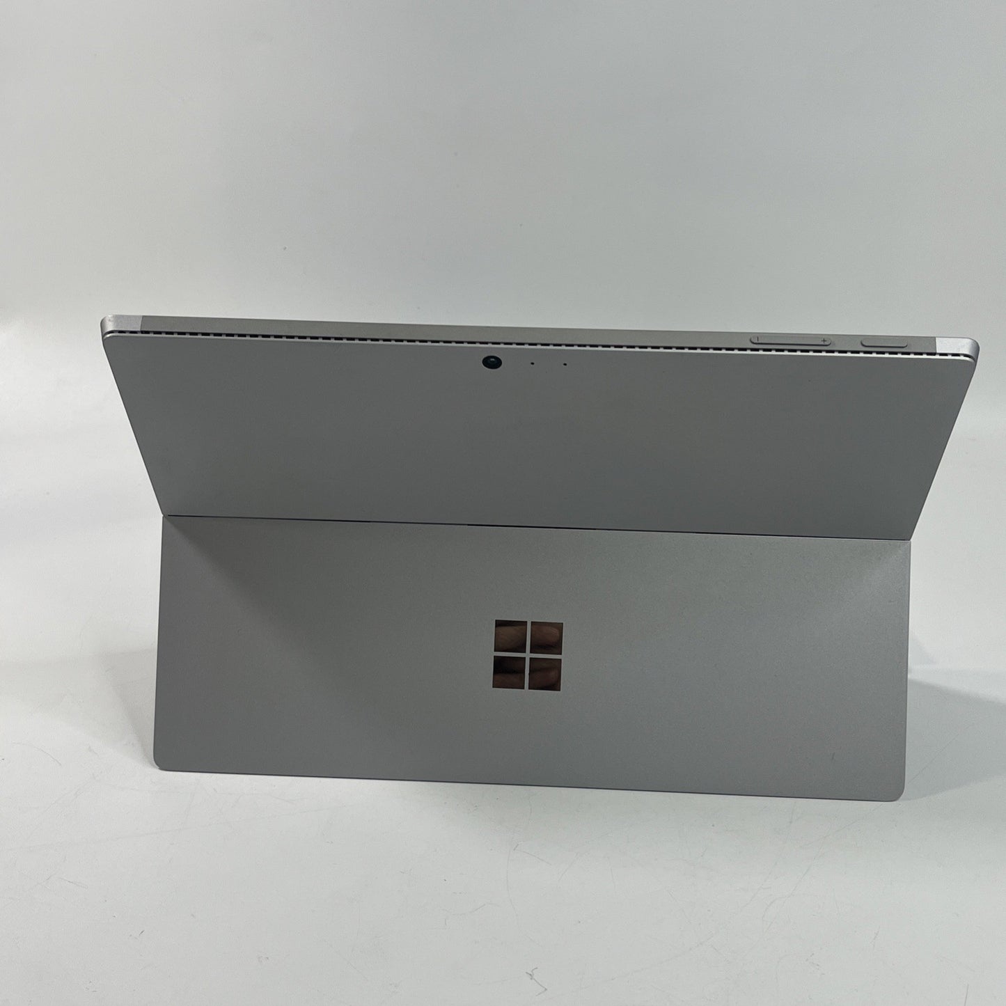 Microsoft Surface Pro 4 12.3” Intel i5-6300U  8GB RAM 256GB SSD & Keyboard