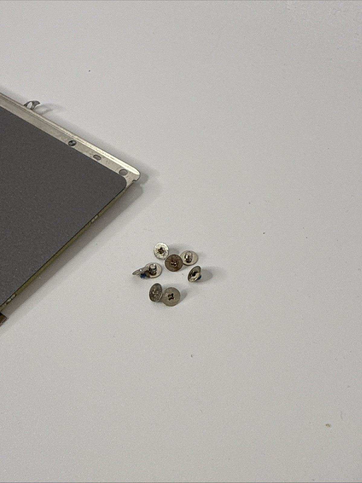 Genuine Dell Inspiron 5378 5379 Touchpad Grey 05TRCH + Screws & Bracket