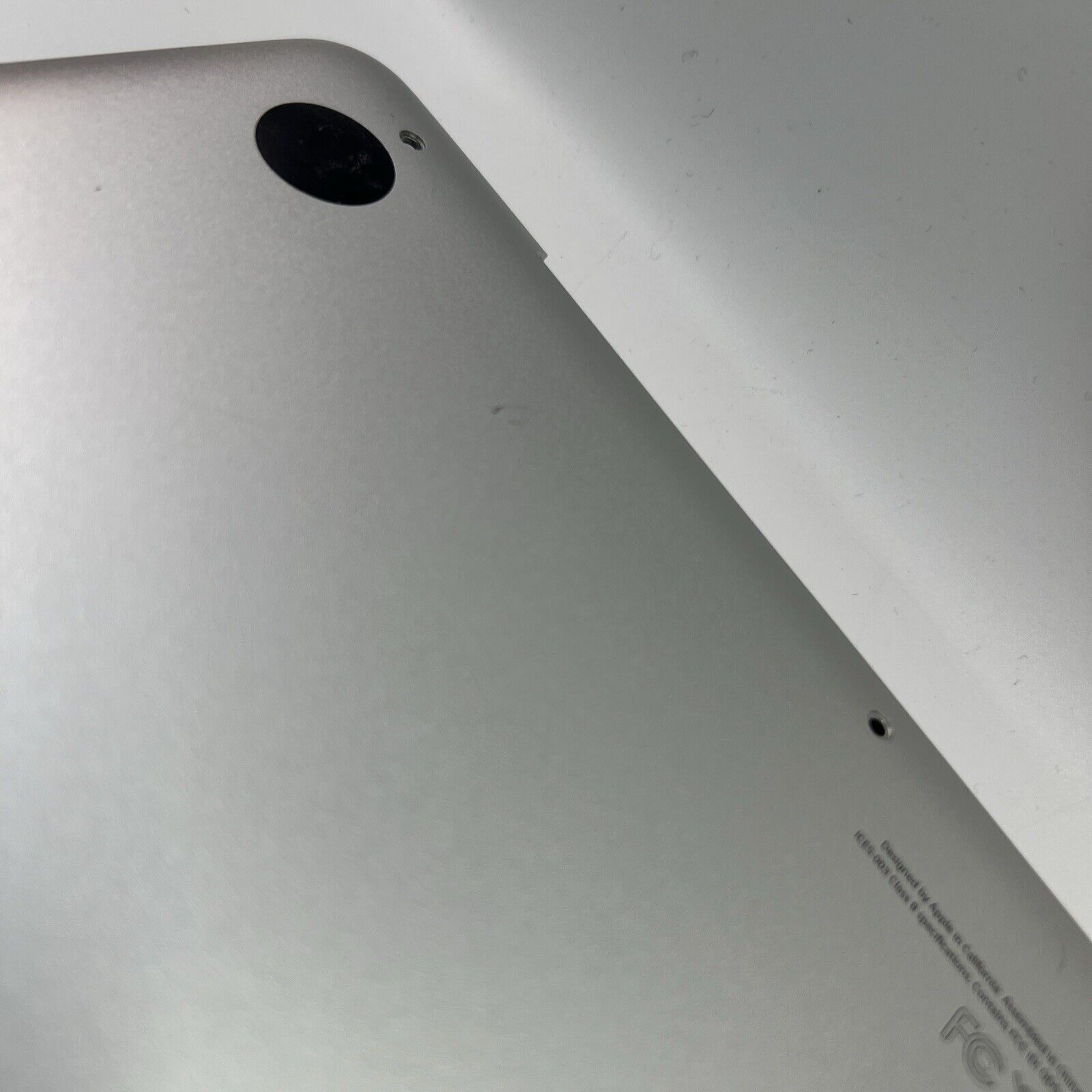APPLE MACBOOK PRO A1278 13” MID 2009 2010 2011 2012 BOTTOM COVER CASE AND SCREWS