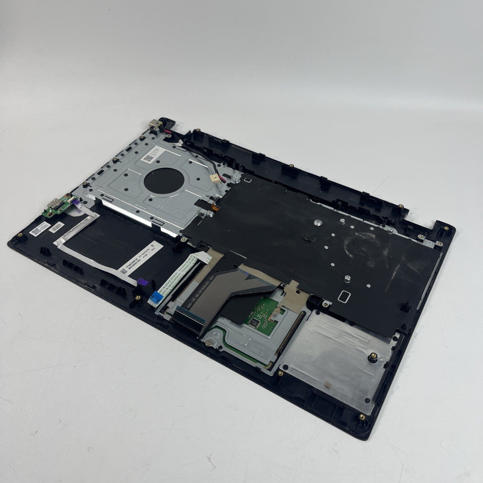 Sliver Acer Aspire V3-574 Palmrest UK Keyboard, Usb Board, Dc Cable & Touchpad.
