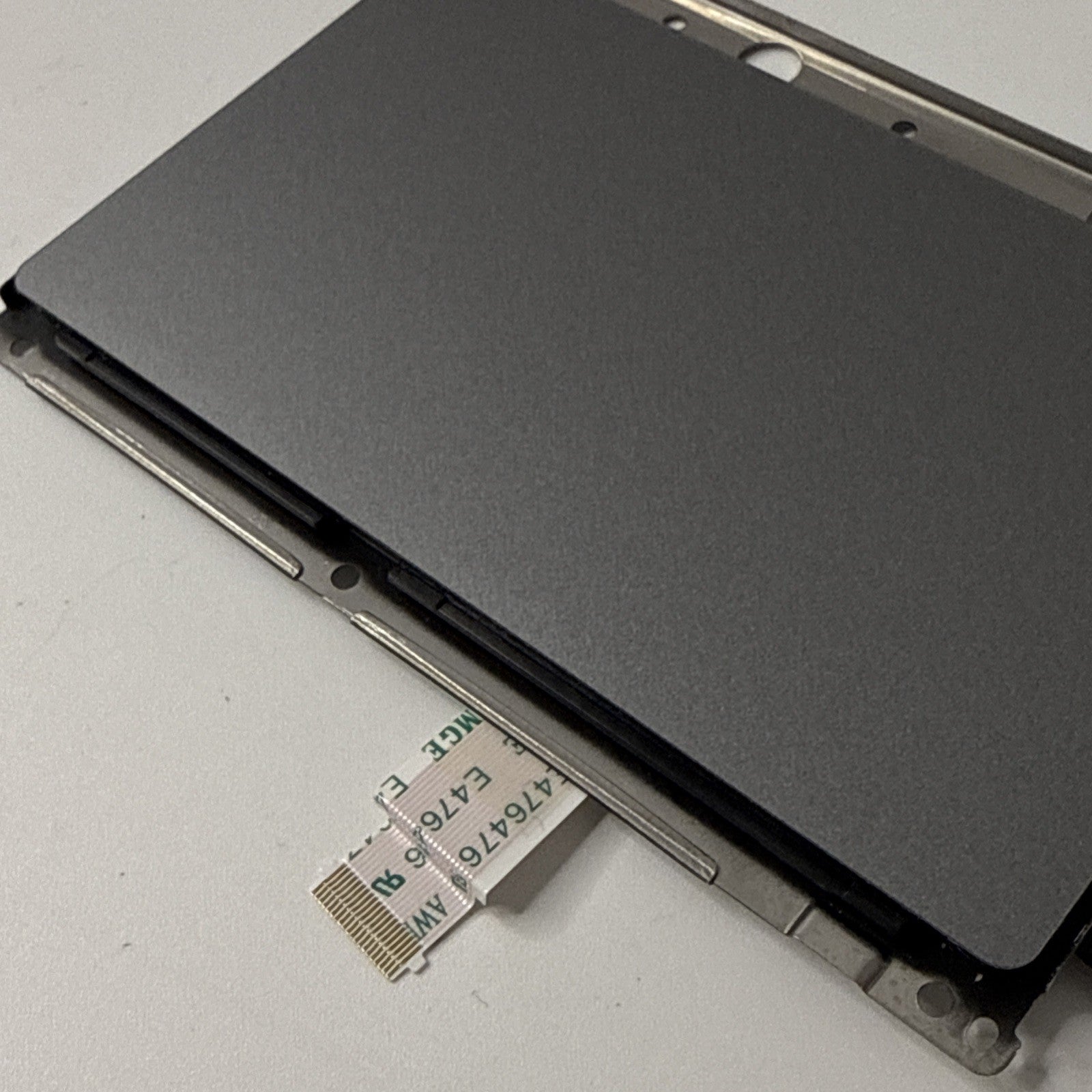 Dell Latitude 5530 Genuine Touchpad Trackpad Mouse + Flex Connector