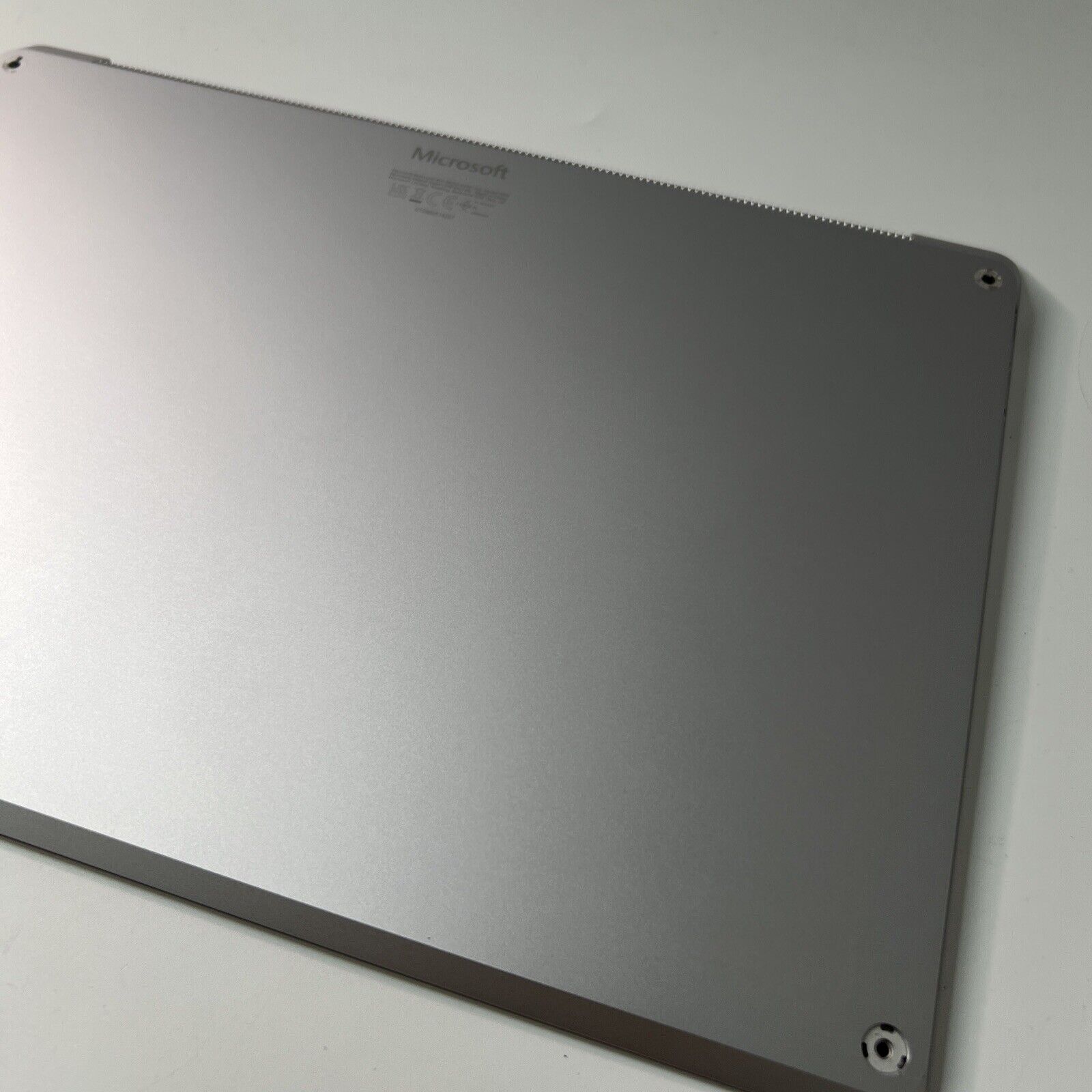 Microsoft Surface 4 1958 Bottom Base Cover Silver + Battery DYNT02 (SMALL CHIP)