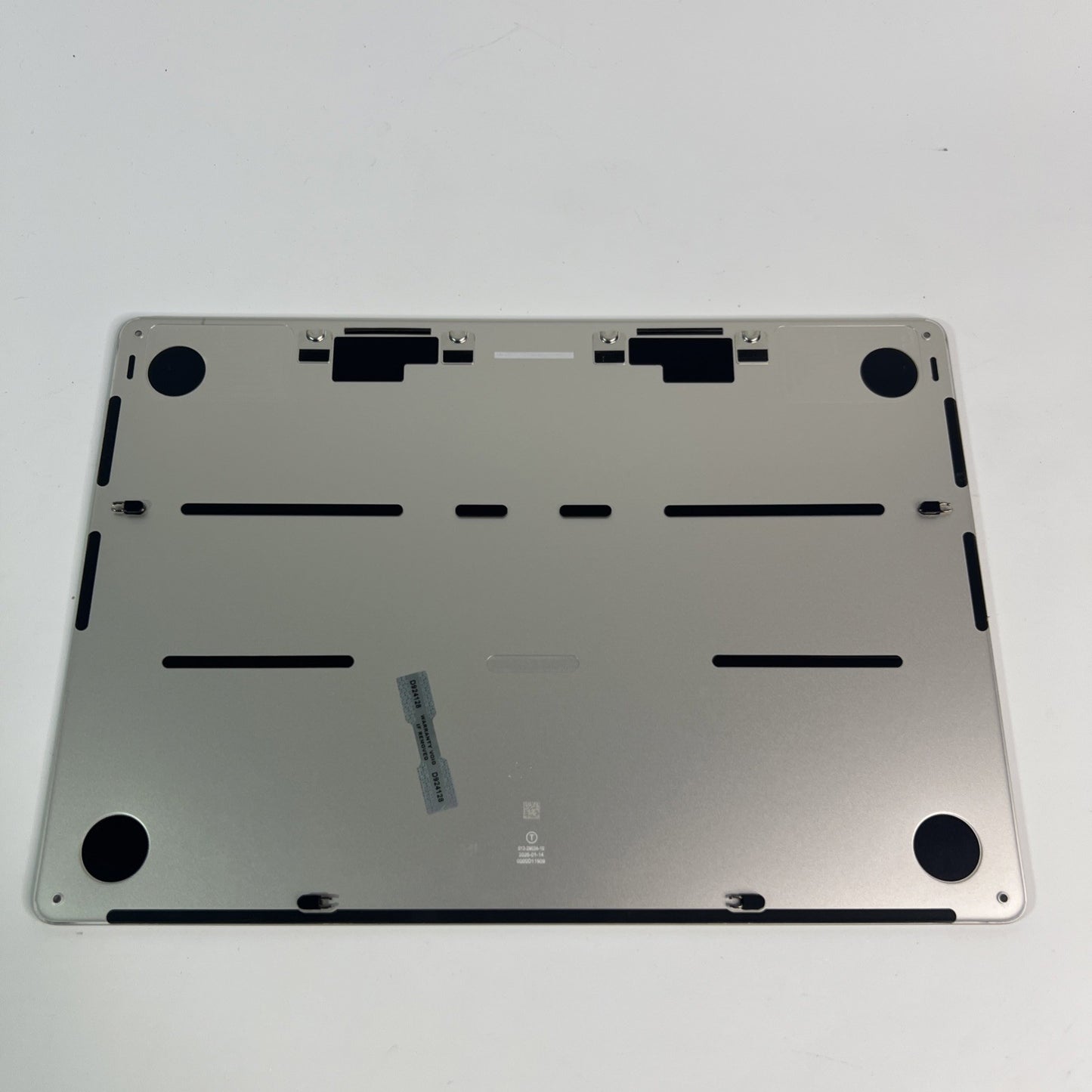 Apple MacBook Air 13" A3240 Bottom Base Cover – Starlight – 2025 Grade A