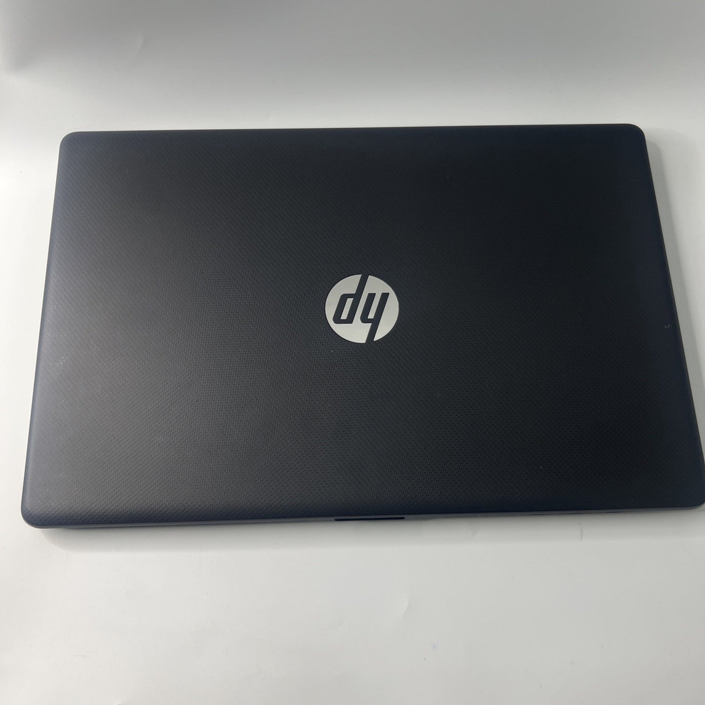 HP 17-BY0XXX 17.3” Laptop Intel Pentium 4417U 4GB RAM 1TB HDD Windows 10