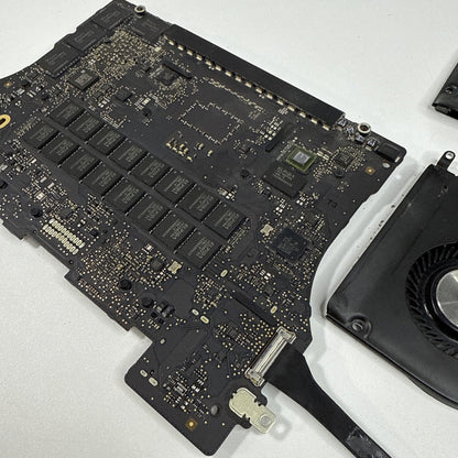 MacBook Pro 15" A1398 Late 2013 Logic Board i7-4960HQ (FOR PARTS)