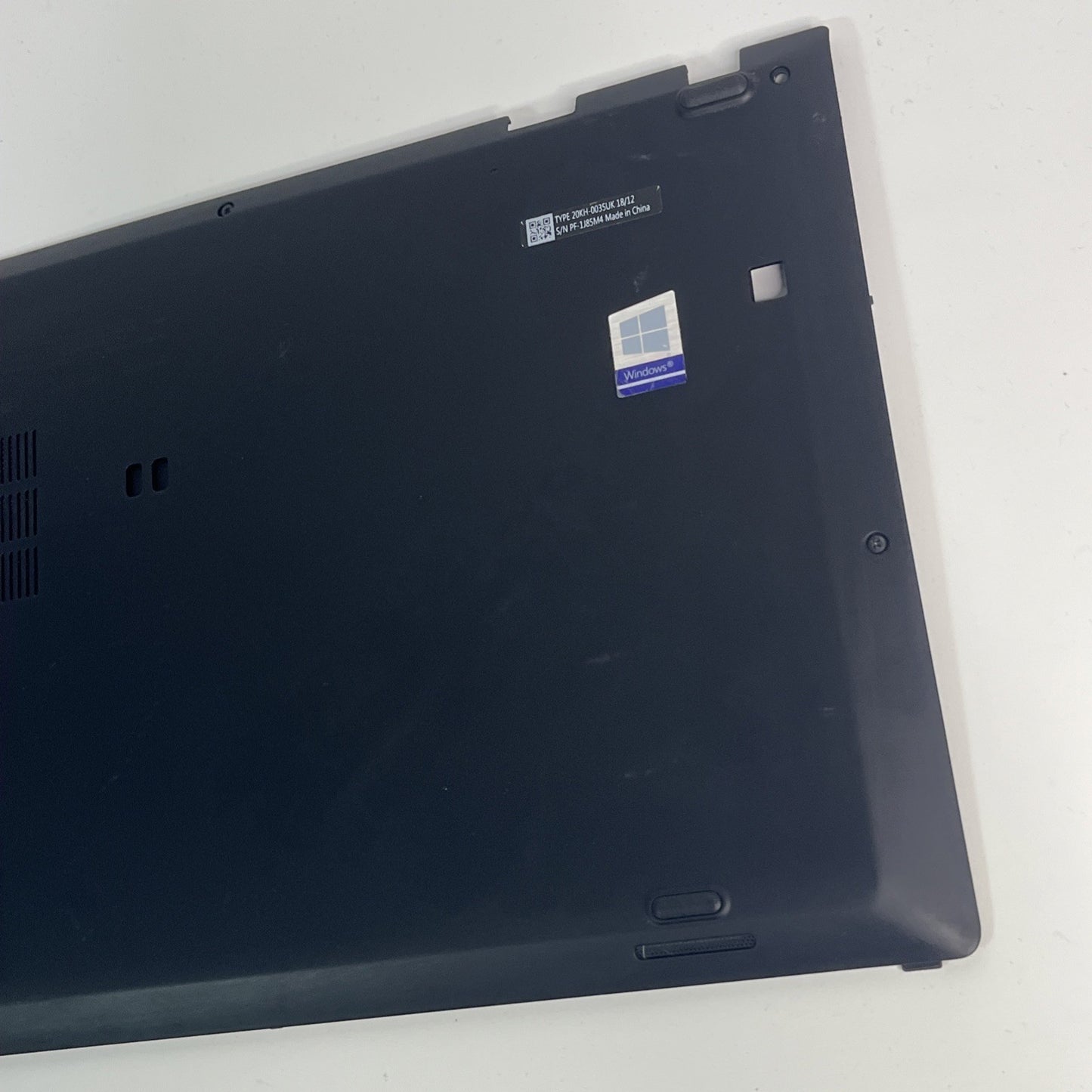 Genuine black ck Lenovo ThinkPad X1 Carbon 6th Gen Bottom Base Cover. #G B