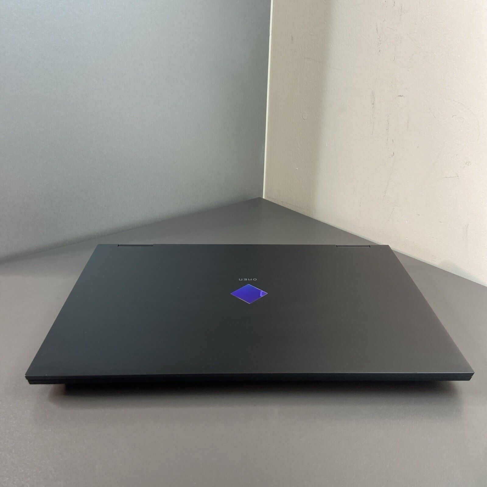 HP Omen 17-ck1502na Core i7-12700H 16GB 512GB SSd RTX 3060 17.3” Gaming Laptop