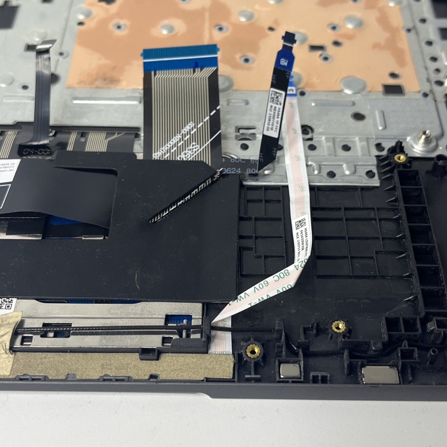 Genuine  Lenovo Ideapad 5  14ITL6 Palmrest And Touchpad Am23U000800