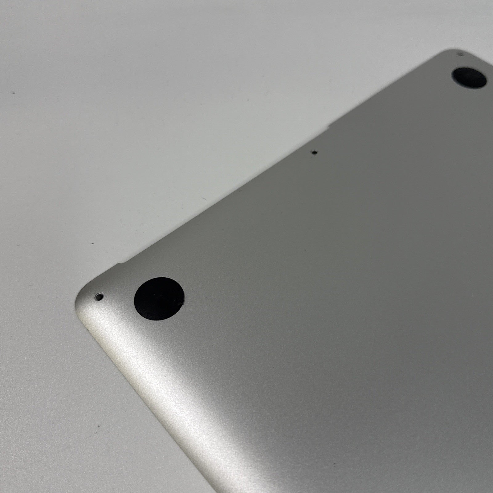 Apple MacBook Pro A1398 15" Late 2013 Base Cover 604-3716-A Bottom Case Genuine