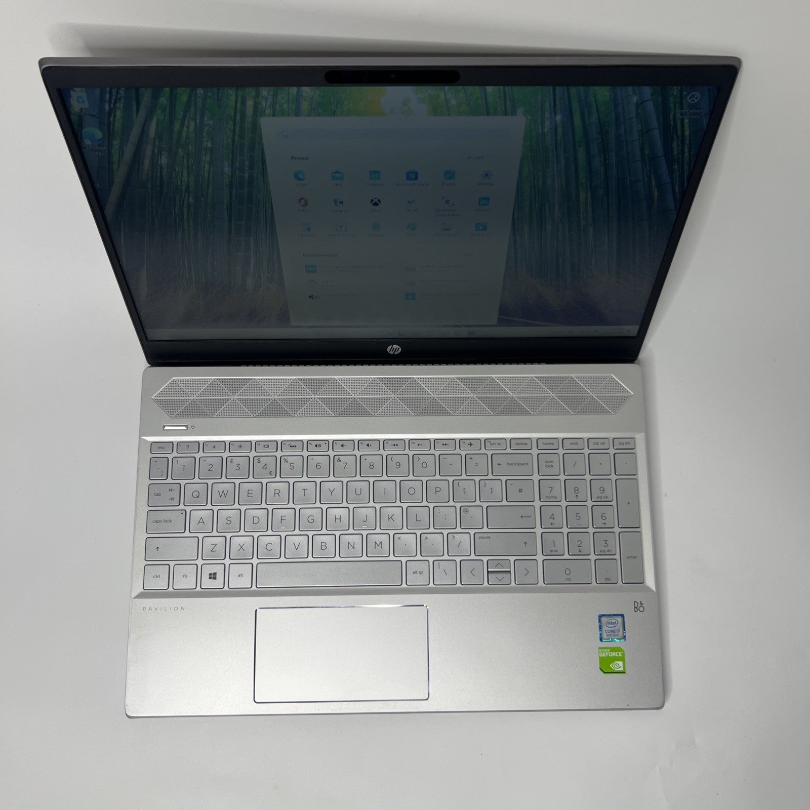 HP Pavilion Laptop 15-cs0016na 15.6" Intel Core i7-8550U 8GB RAM 256GB SSD