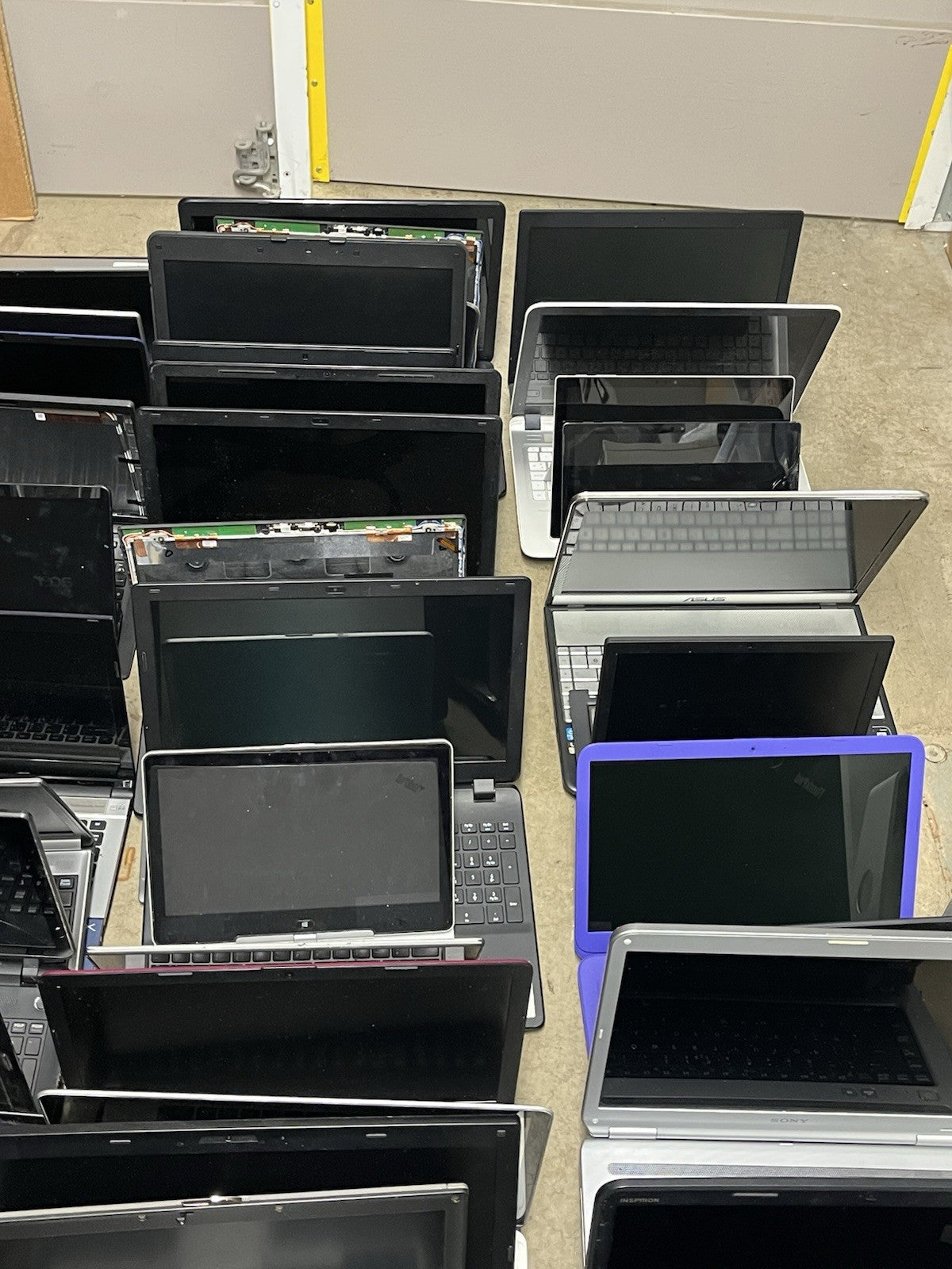 50x Mixed Laptops For Repair/Parts PCs No Ram/hdd Collection Only