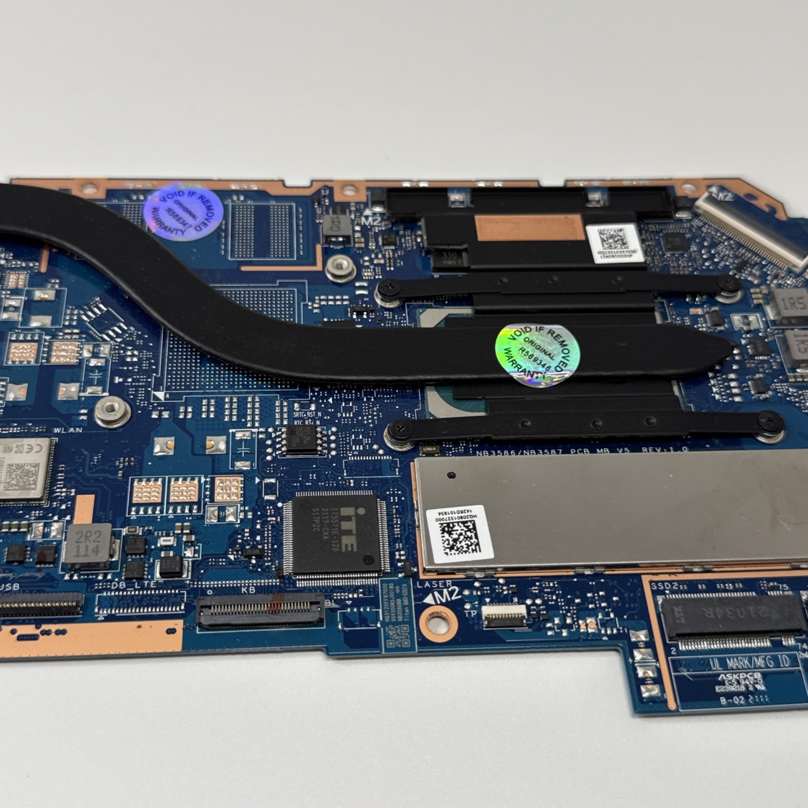 Samsung Galaxy NP750XDA Motherboard i5 11th Gen (FOR PARTS)