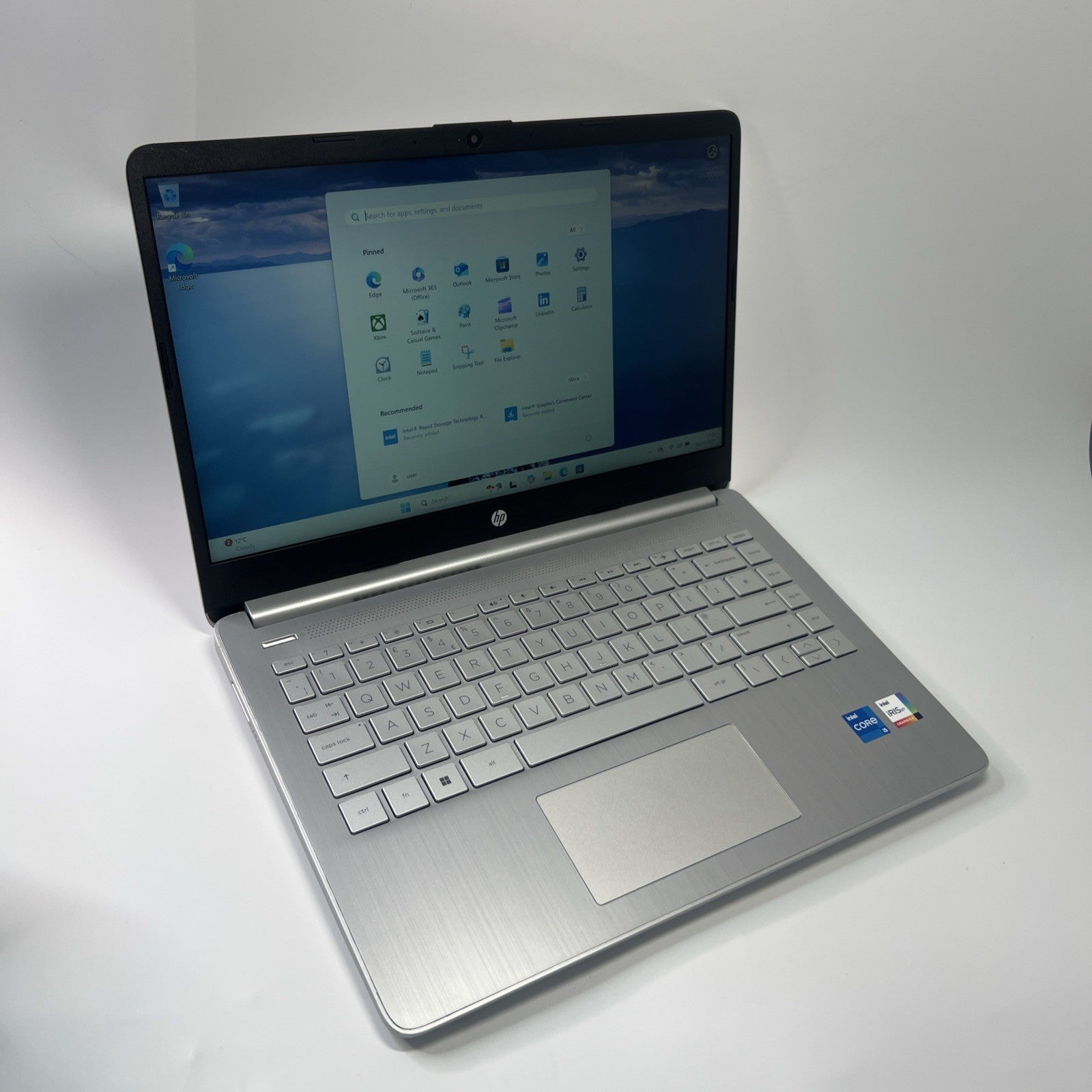 HP 14s-dq2512sa 14" FHD Intel Core i5-1135G7 256GB SSD 8GB RAM Windows 11 Laptop