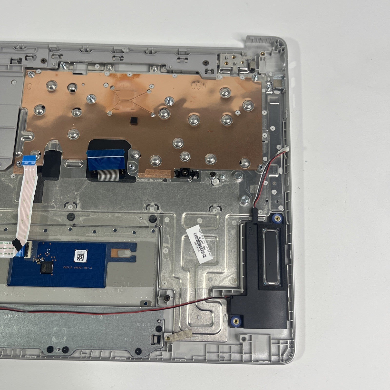 HP Silver Chromebook 15a-na0005sa Palmrest, Keyboard,speakers, Touchpad