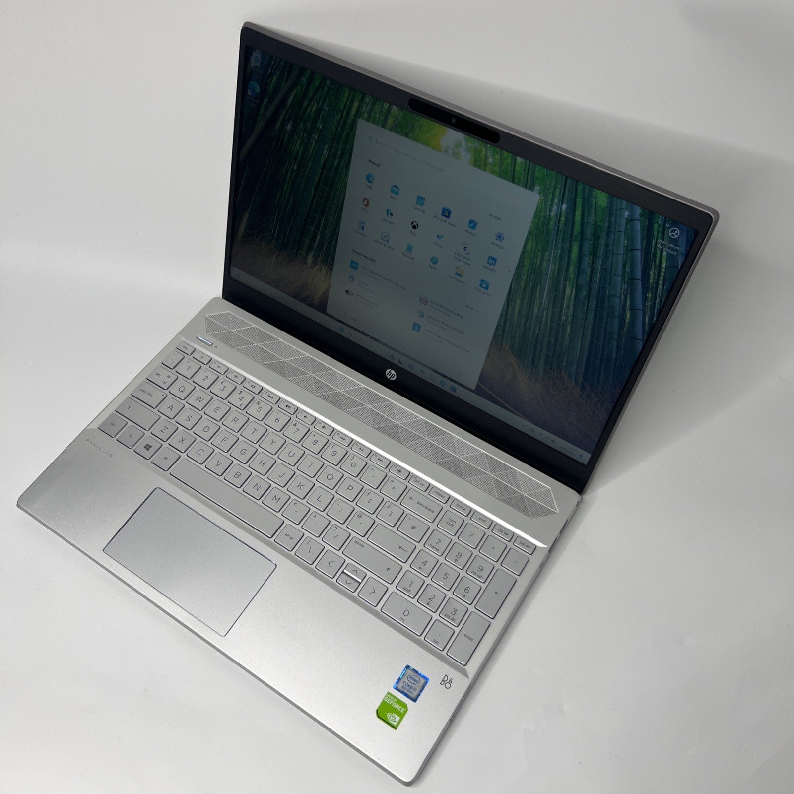 HP Pavilion Laptop 15-cs0016na 15.6" Intel Core i7-8550U 8GB RAM 256GB SSD