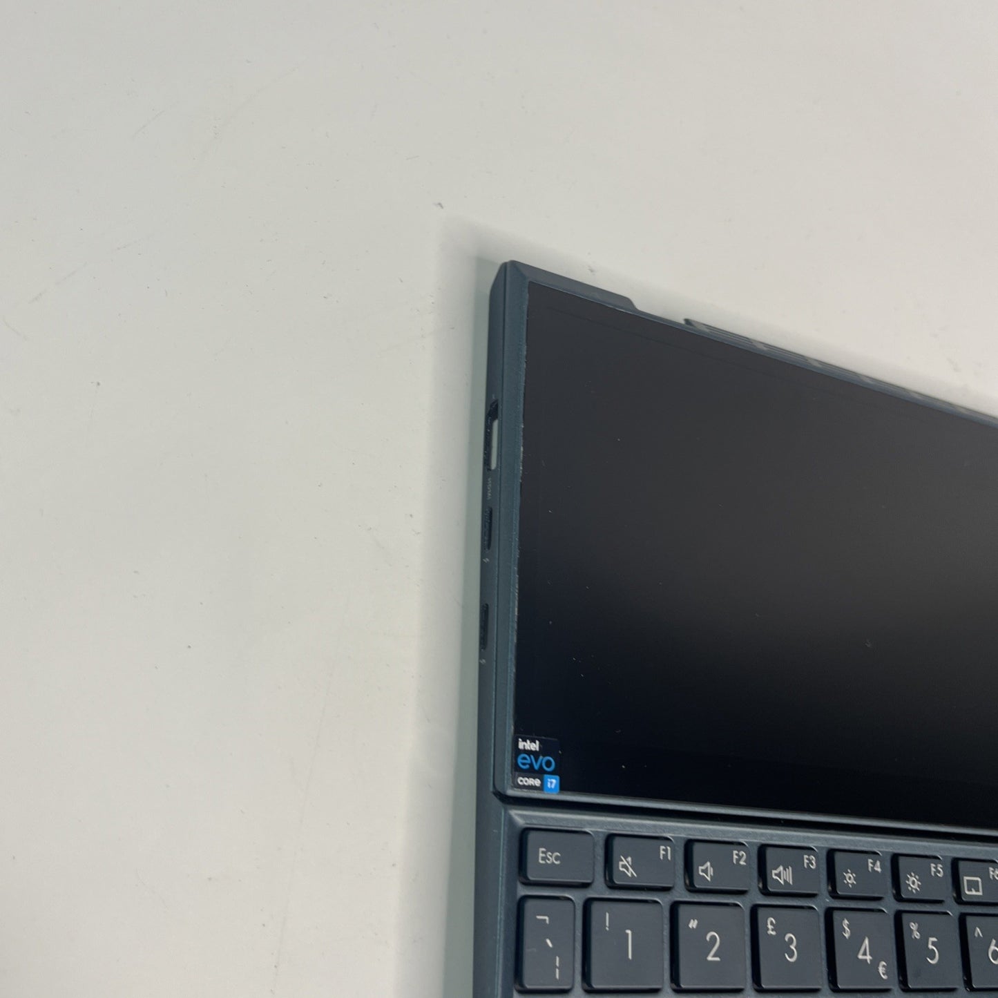 Asus Zenbook UX482EAR Palmrest Cover & Small Screen Touchpad UK 13N1-BVA0C01