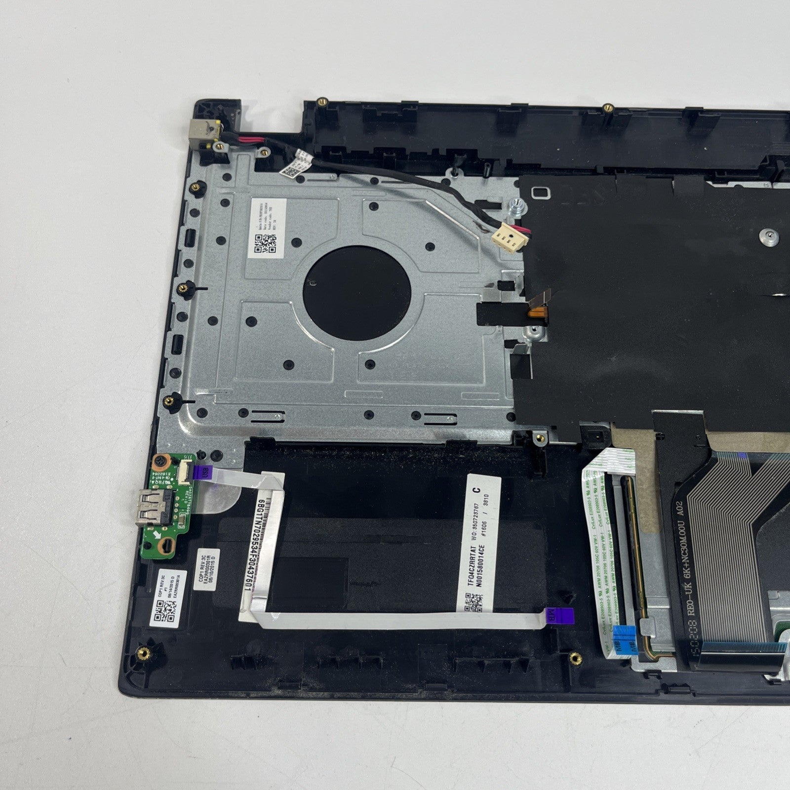 Sliver Acer Aspire V3-574 Palmrest UK Keyboard, Usb Board, Dc Cable & Touchpad.