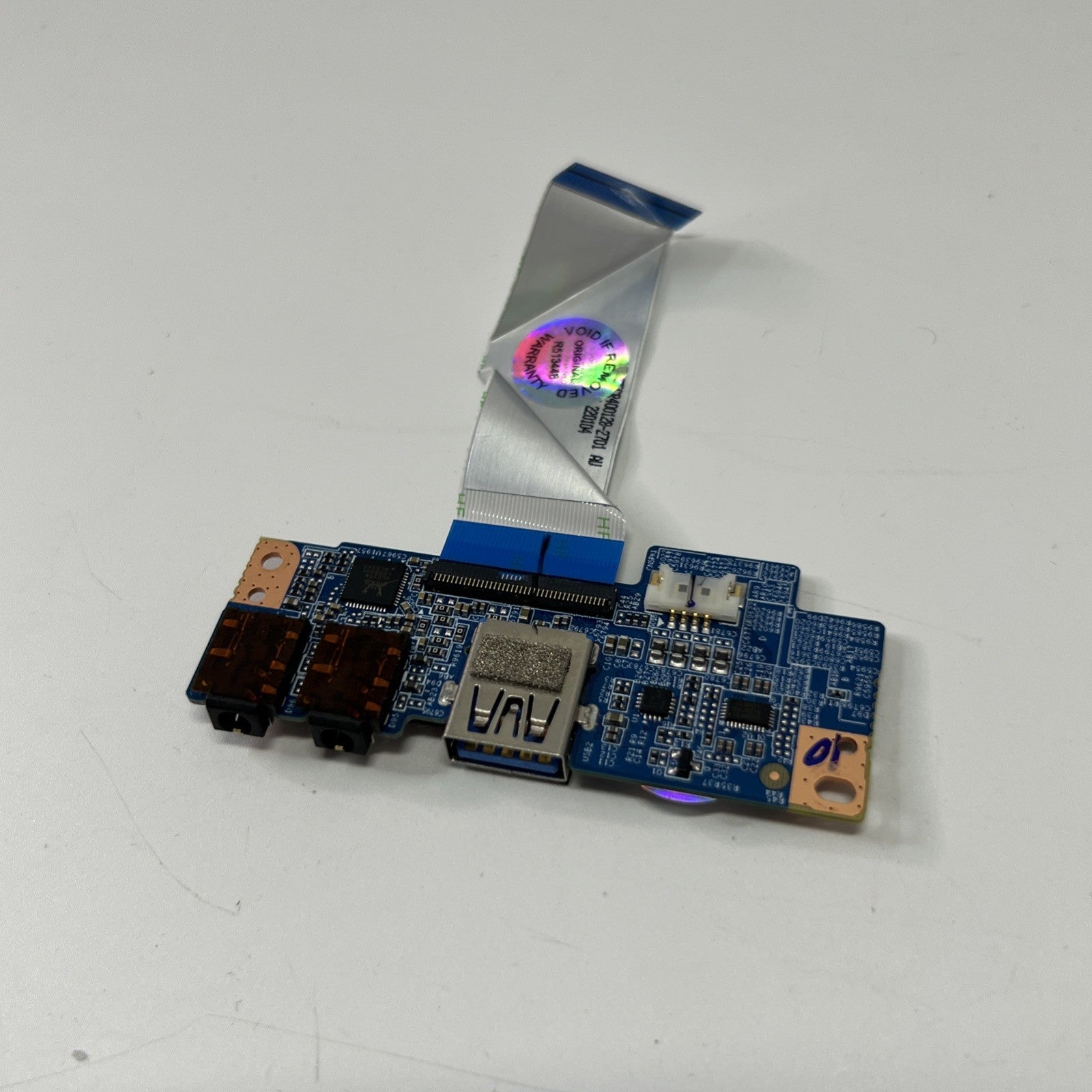 Medion Erazer Beast-X30 USB Port Board DBPGM7TN81-PN20 DC Socket Power