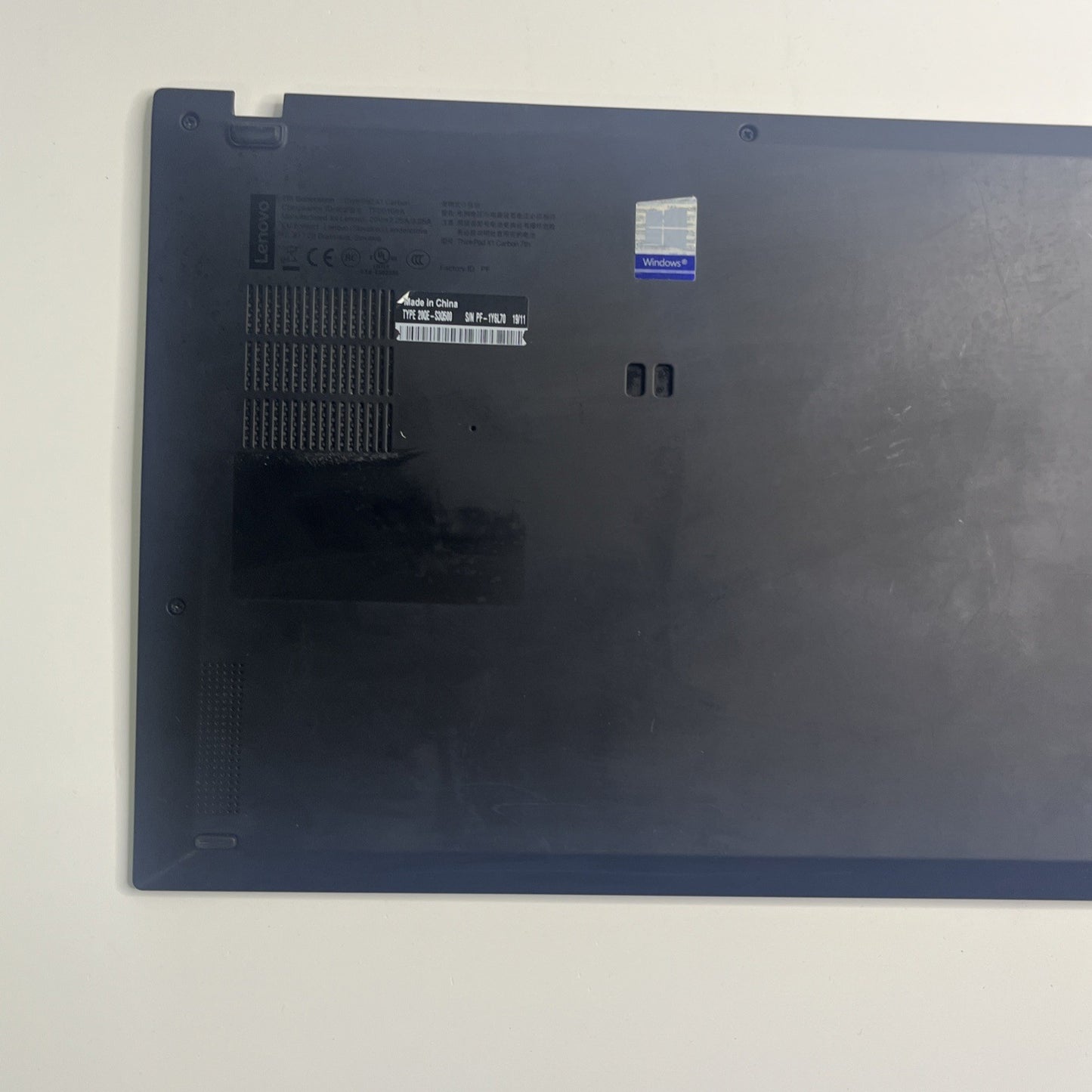 Genuine black ck Lenovo ThinkPad X1 Carbon 7th Gen Bottom Base Cover.