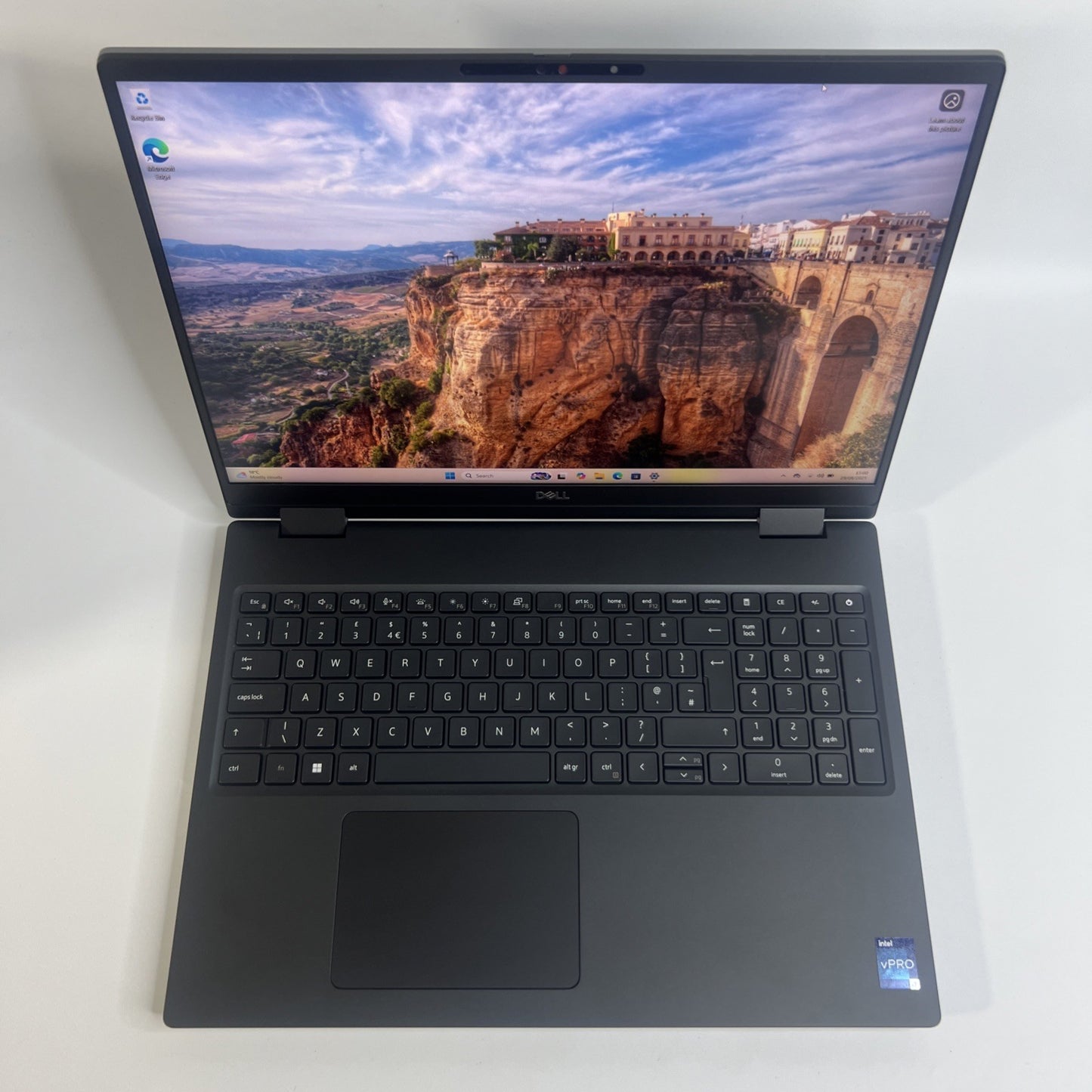 Dell Precision 7670 Mobile Workstation i7-12850HX 32GB RAM 512GB SSD RTX A2000